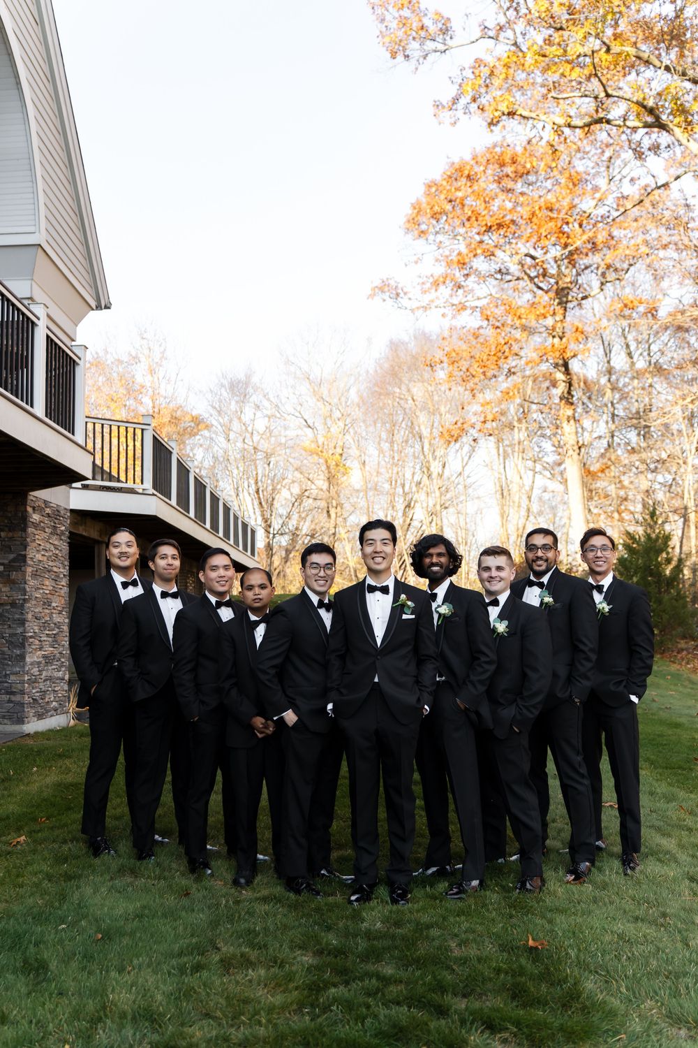 riverhouse at Goodspeed station bridal party photos