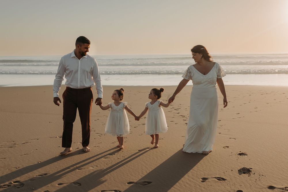 photo de famille coucher de soleil plage océan