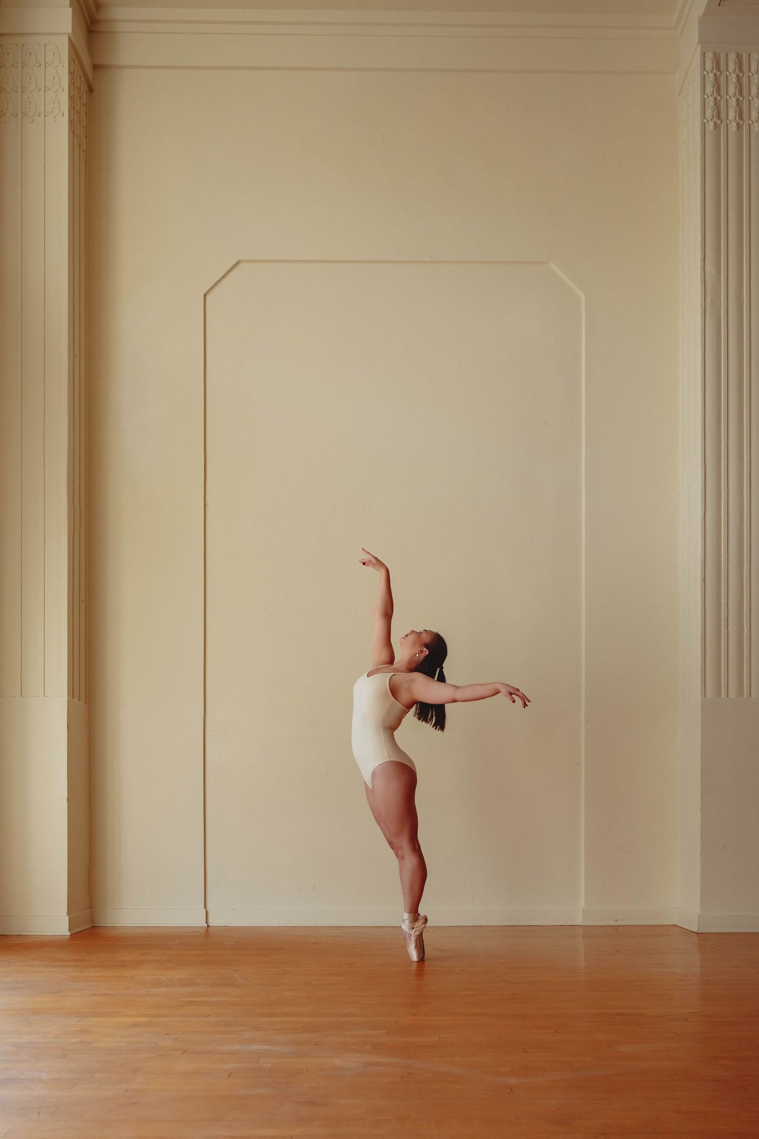 boudoir photography education for beginners
how to direct clients during a boudoir session
how to pose women for boudoir photography