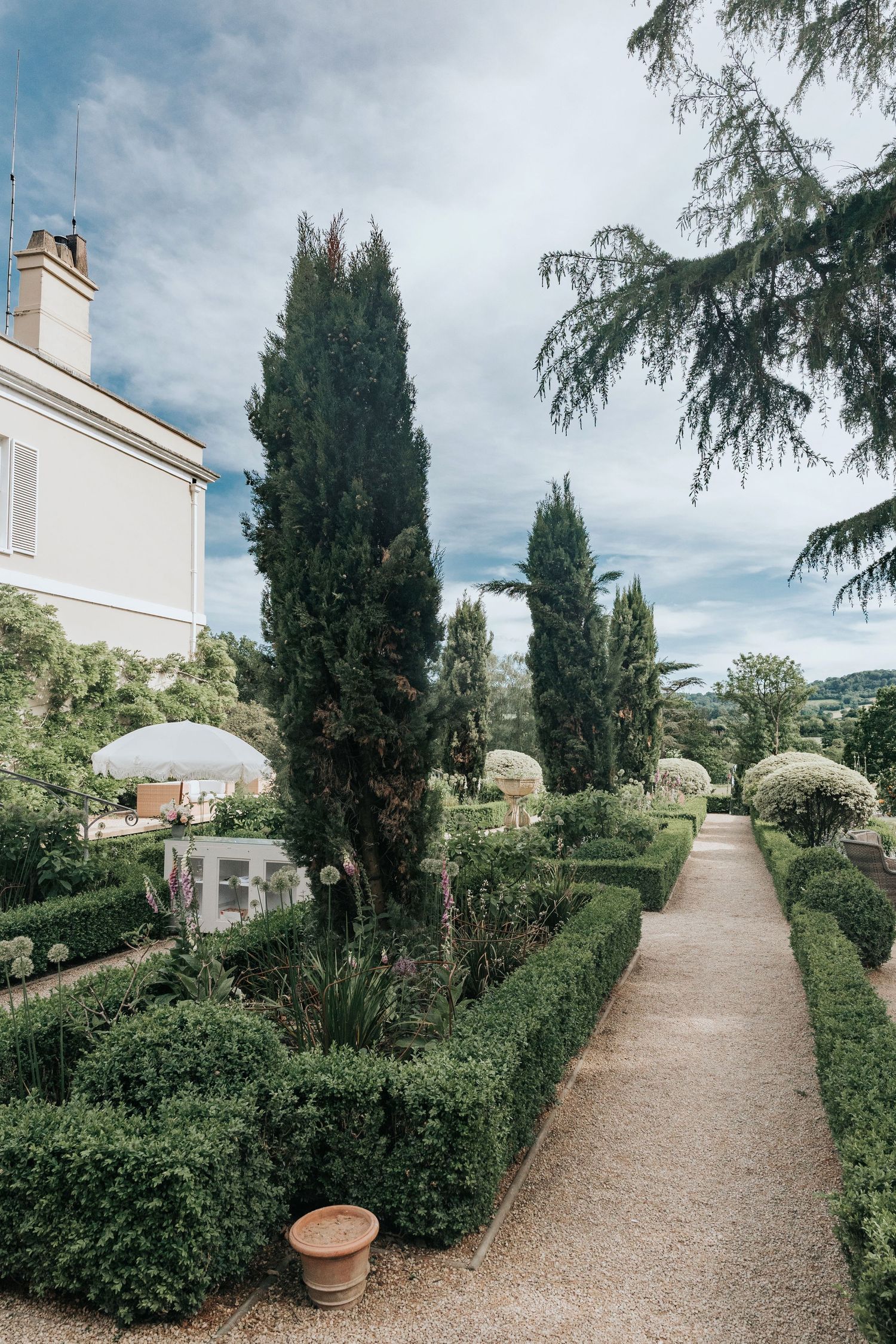 Deer Park Italian gardens wedding