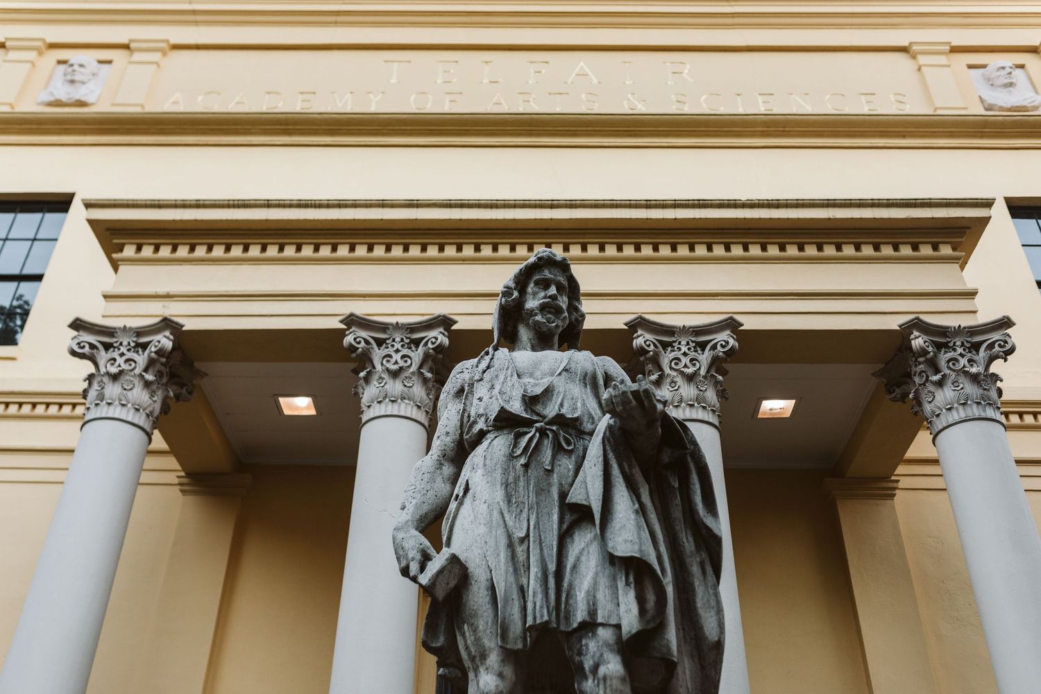 Telfair Museum art wedding in Savannah, GA
