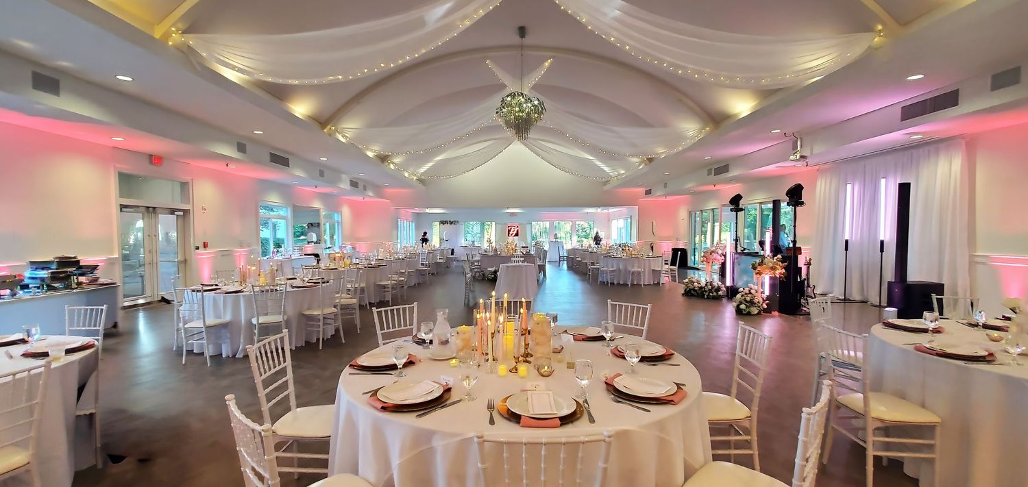 Swan Lake Event Center Wedding Venue reception