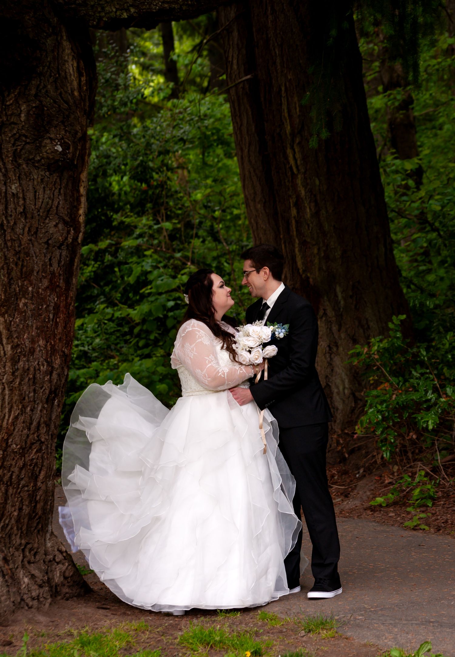 An outdoor wedding beautifully captured