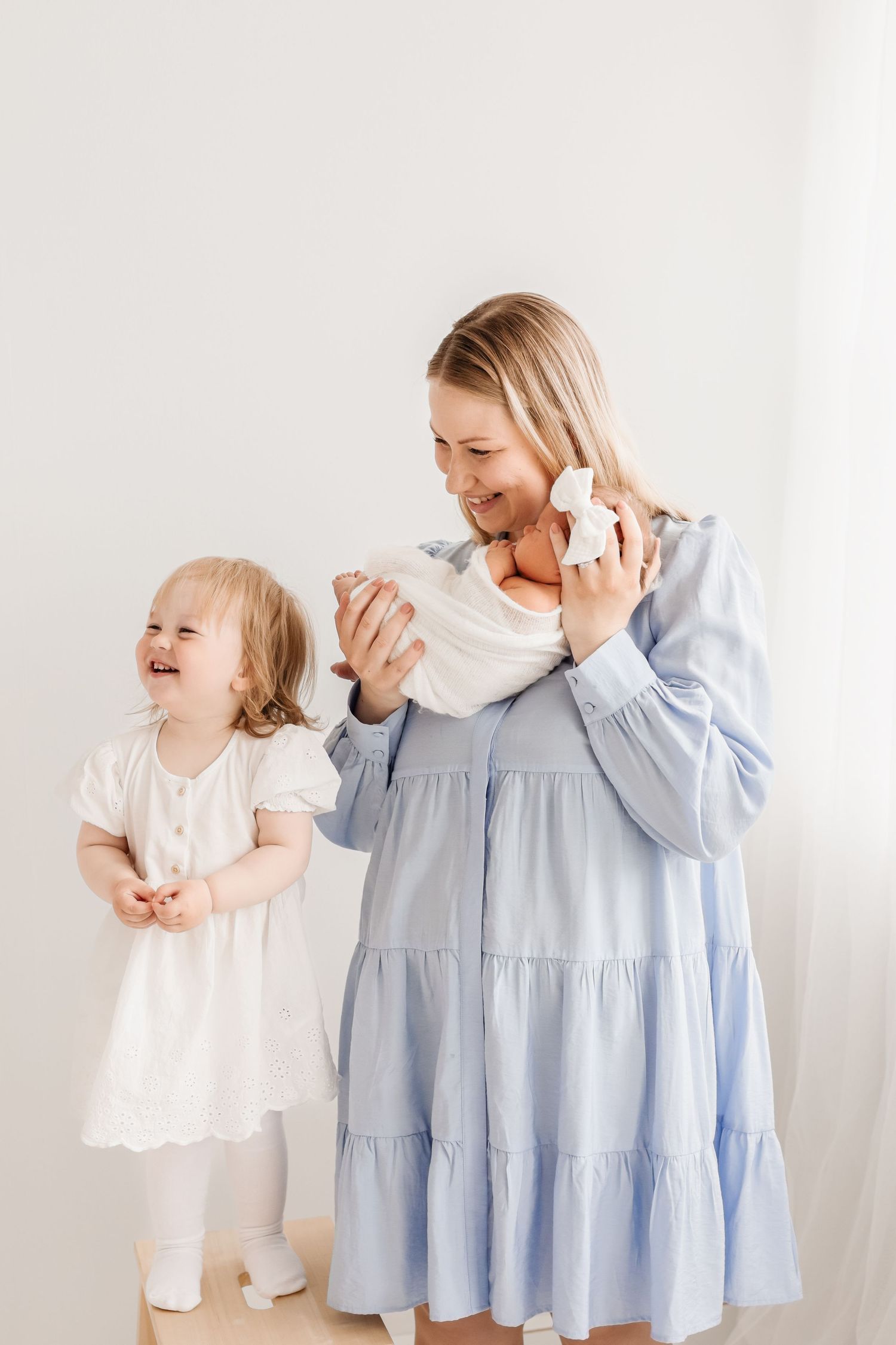 Newbornkuvaus | Jasmine Grahn | valokuvaaja Ulvila |
https://www.jasminegrahn.fi/