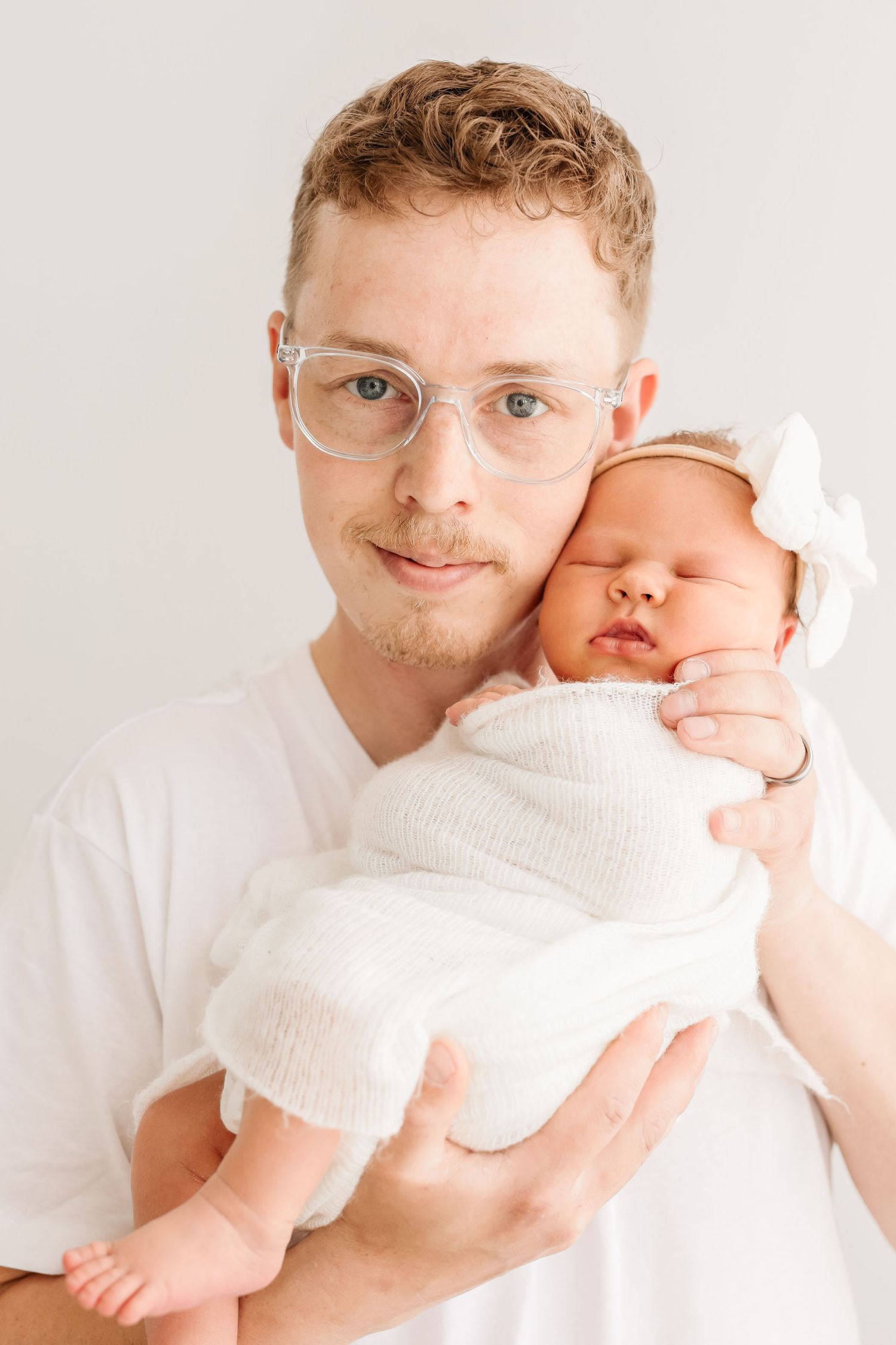 Newbornkuvaus | Jasmine Grahn | valokuvaaja Ulvila |
https://www.jasminegrahn.fi/