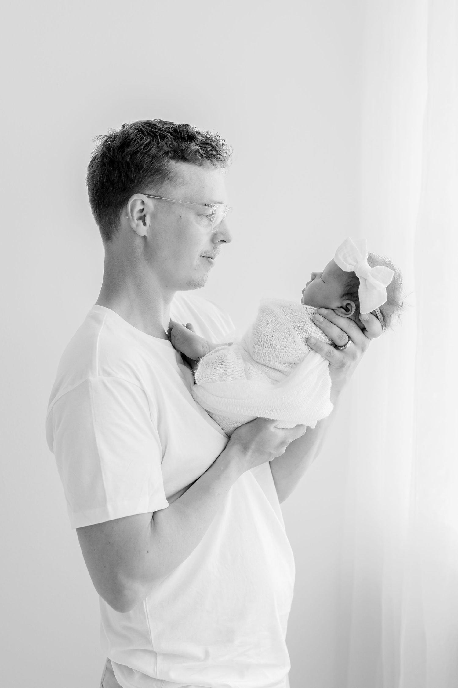 Newbornkuvaus | Jasmine Grahn | valokuvaaja Ulvila |
https://www.jasminegrahn.fi/
