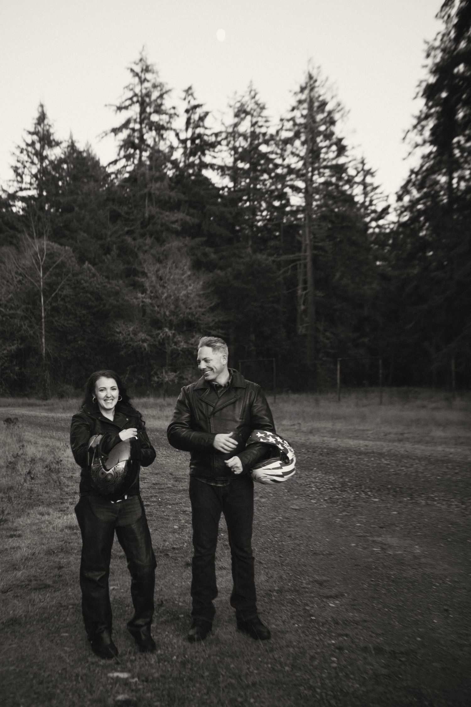 Couples photoshoot
Motorcycle photoshoot
Lakewood Tacoma Washington Photographer