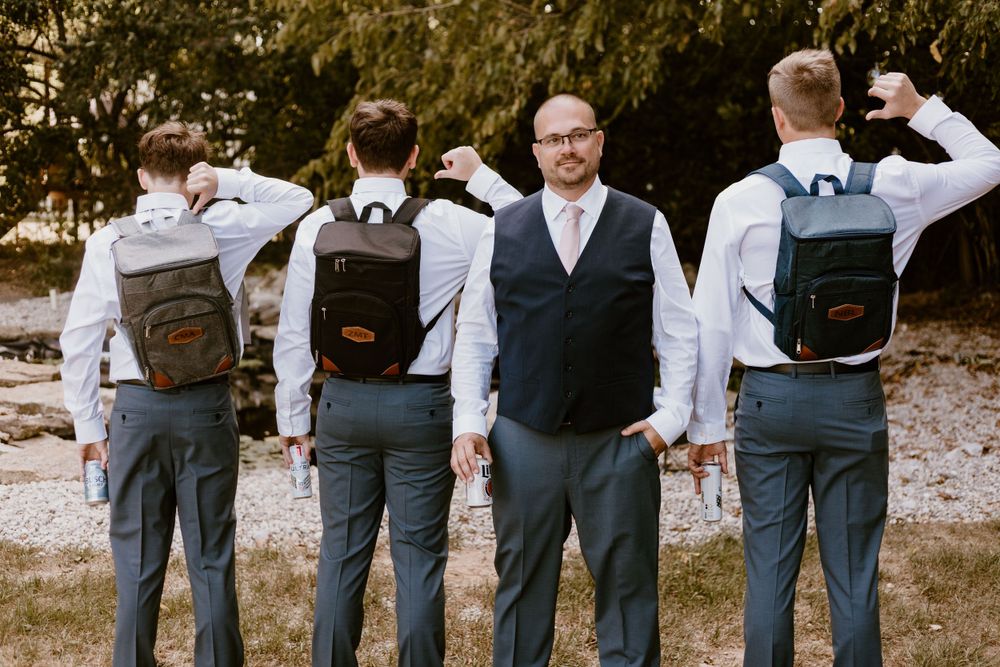 Hamilton Ohio summer backyard wedding photography by Vicci Photo Dayton Ohio Photographer Victoria Wooton