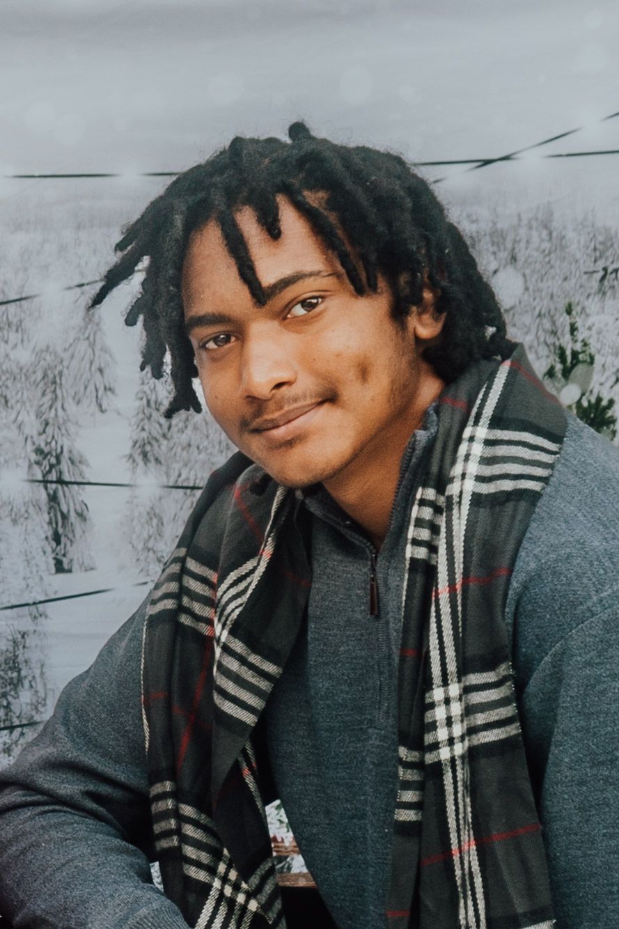 Senior boy posing for senior pictures in palm bay florida