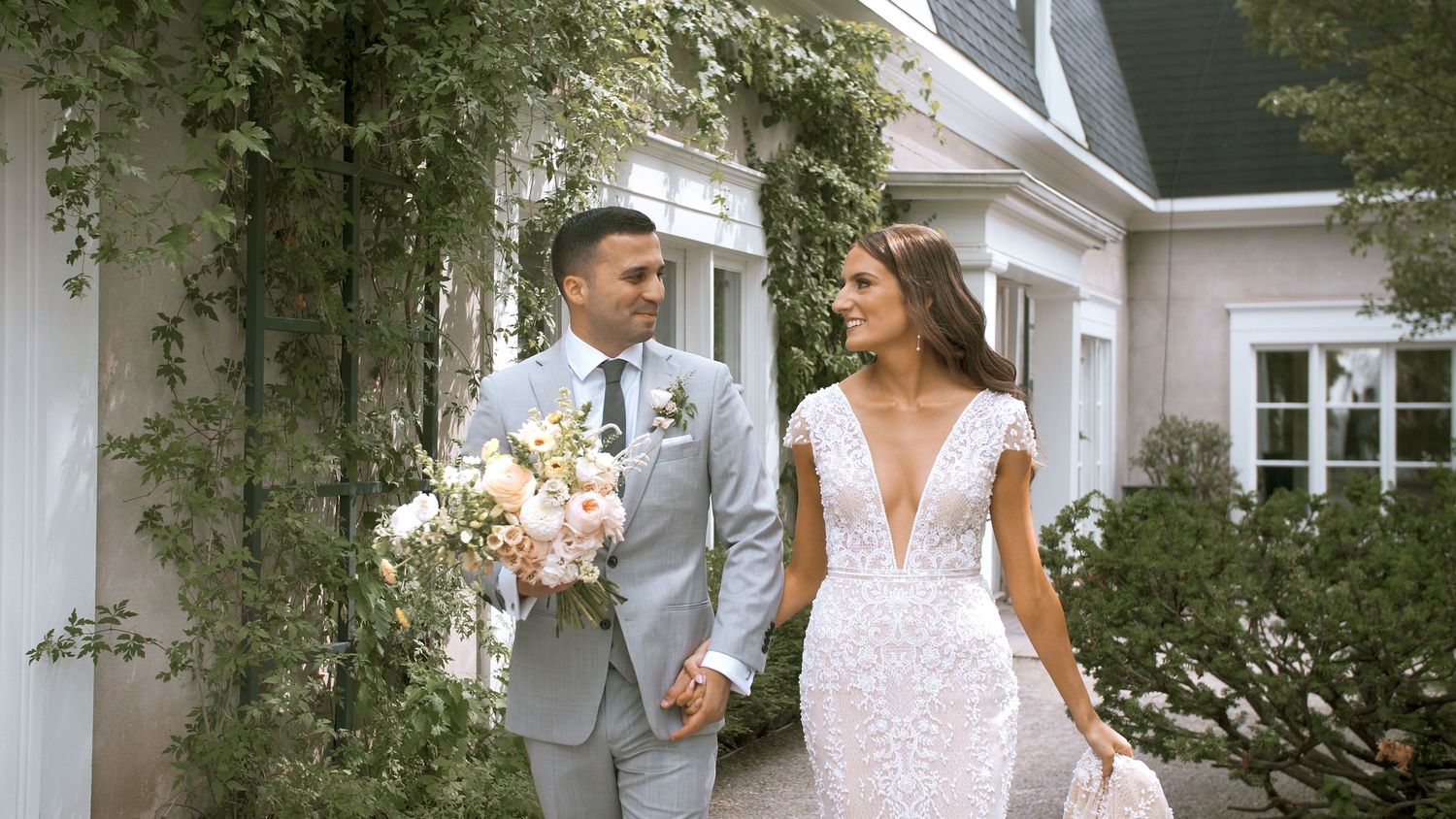 Golf club wedding in Cambridge. Venues: Whistle Bear & Langdon Hall. Ceremony, reception, and photoshoot at Whistle Bear.