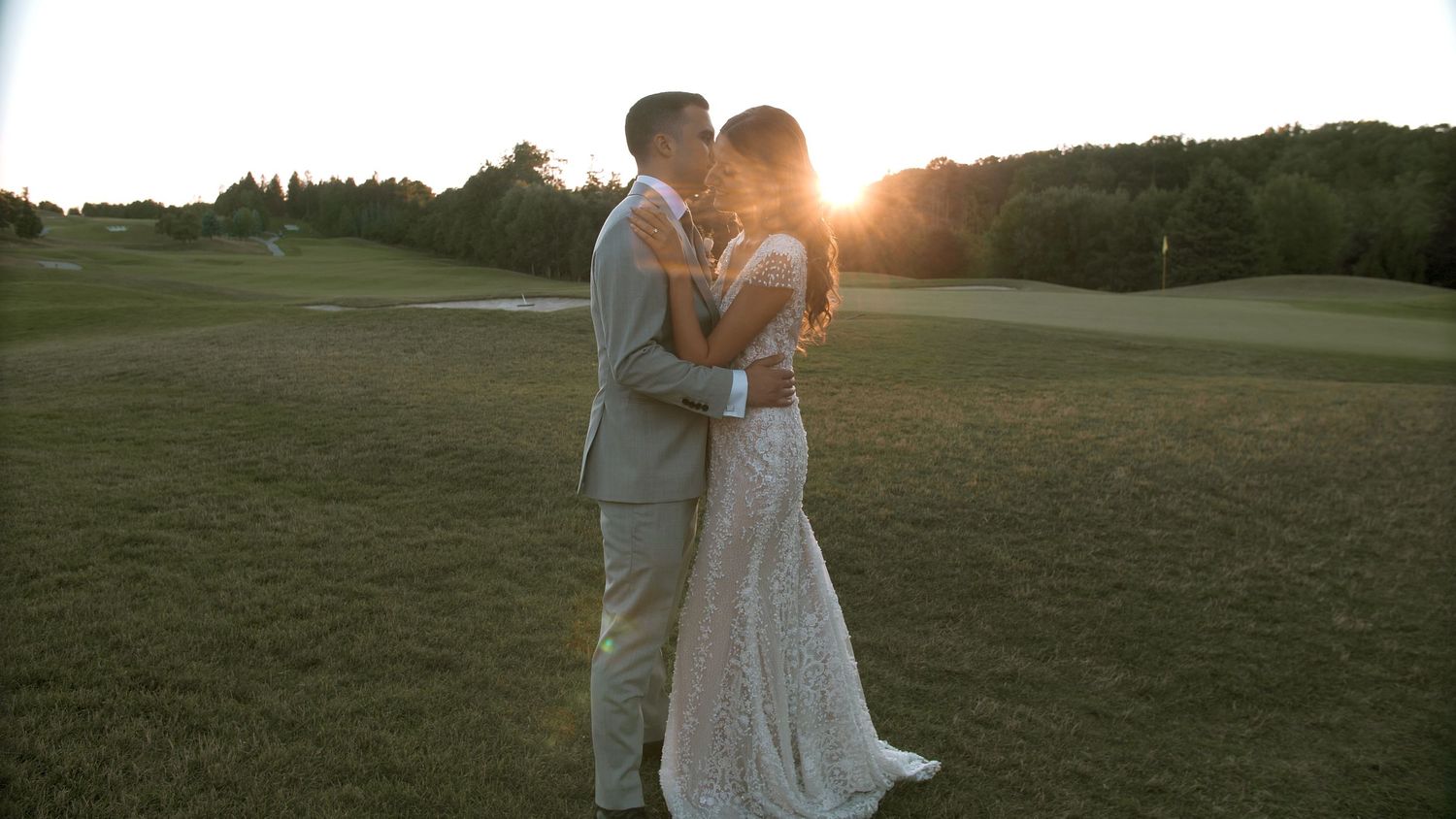 Golf club wedding in Cambridge. Venues: Whistle Bear & Langdon Hall. Ceremony, reception, and photoshoot at Whistle Bear.