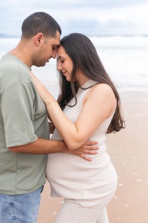 Family candid photos in sydney, maternity and child family photos