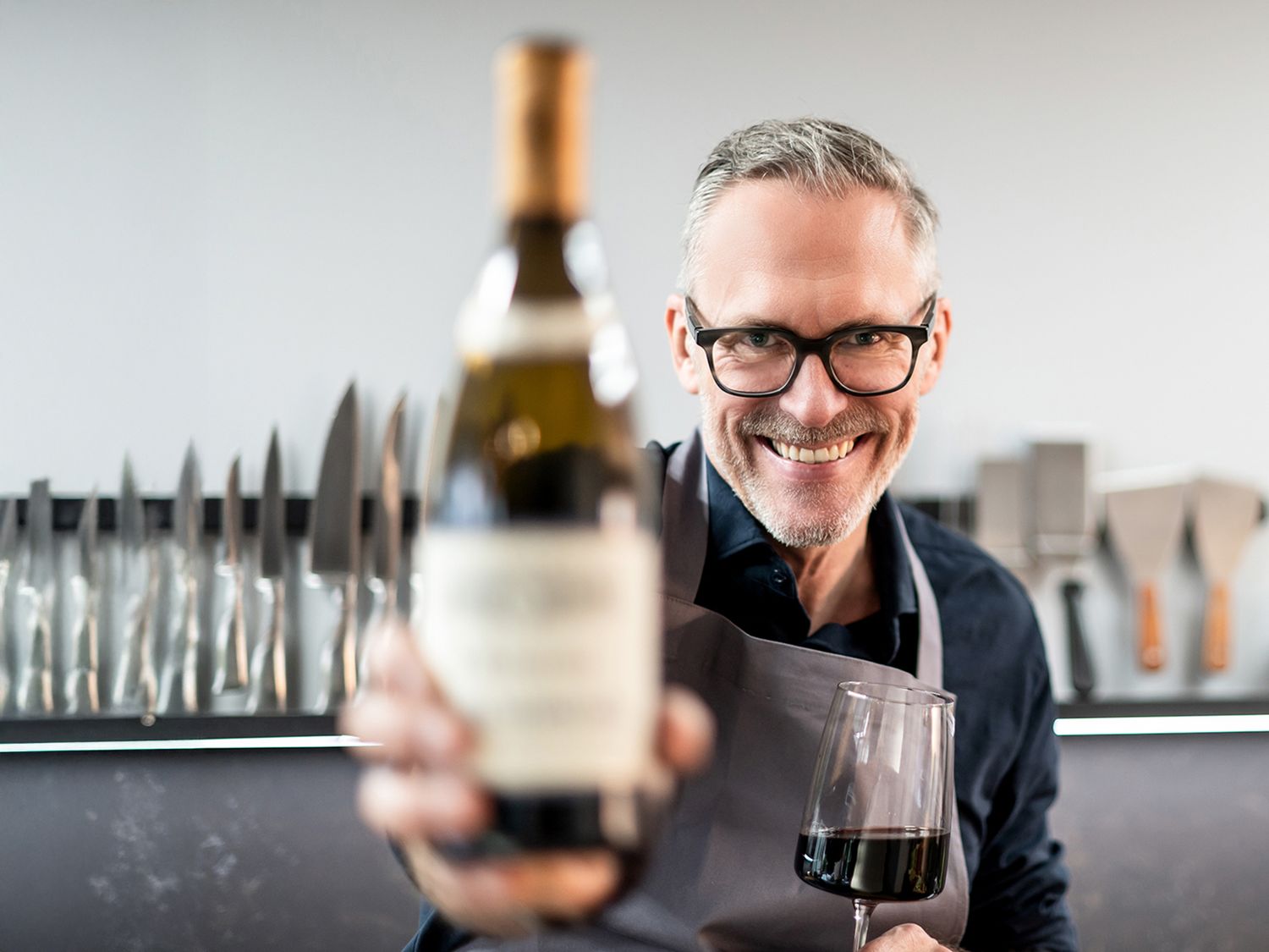 Portrait eines Sommeliers, authentische Businessfotografie für Weinhandel, Restaurant und Unternehmensprof