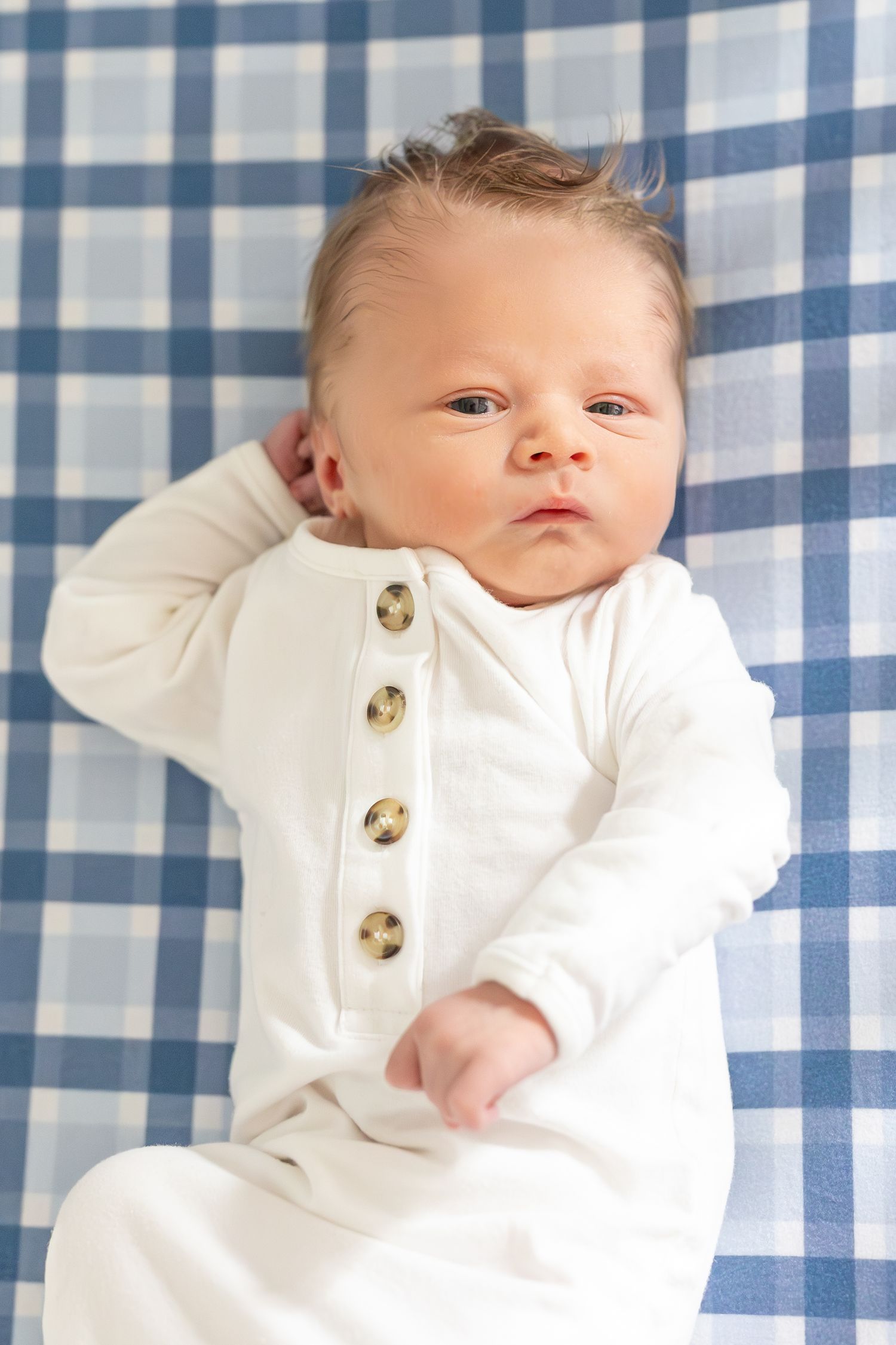 Lifestyle in-home newborn photography O'fallon, Illinois