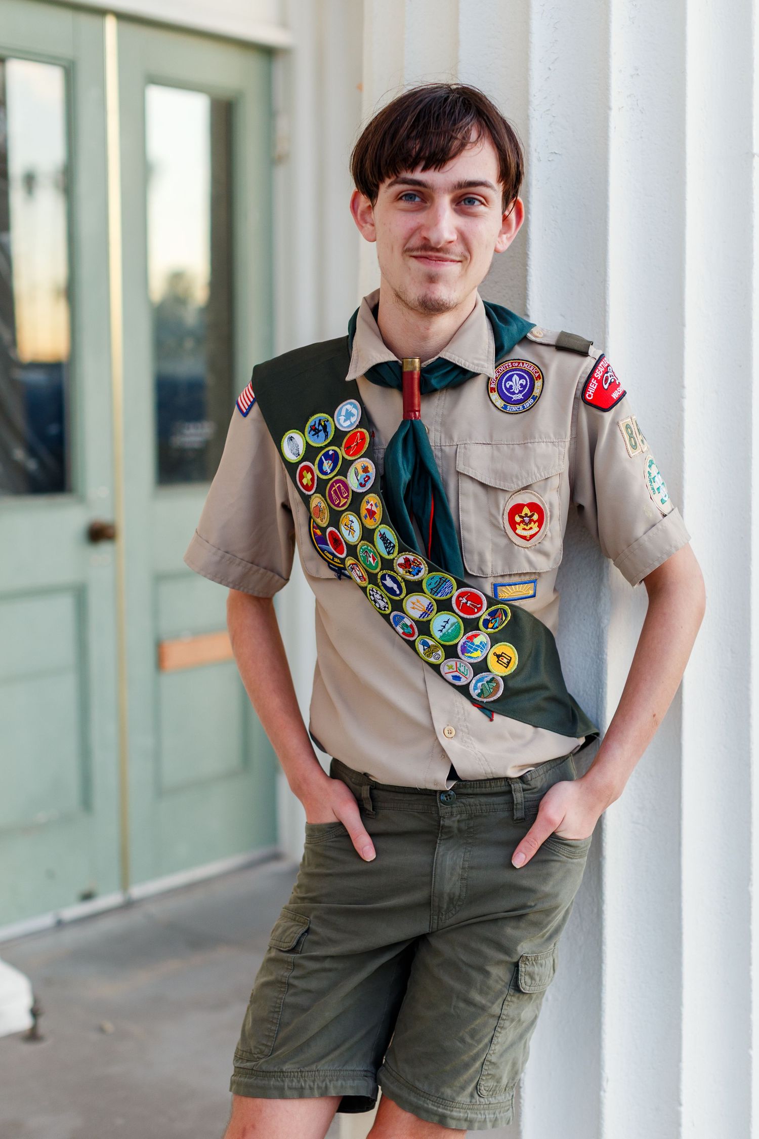 High school senior boy photo. Carnegie Art Museum. Oxnard, California.