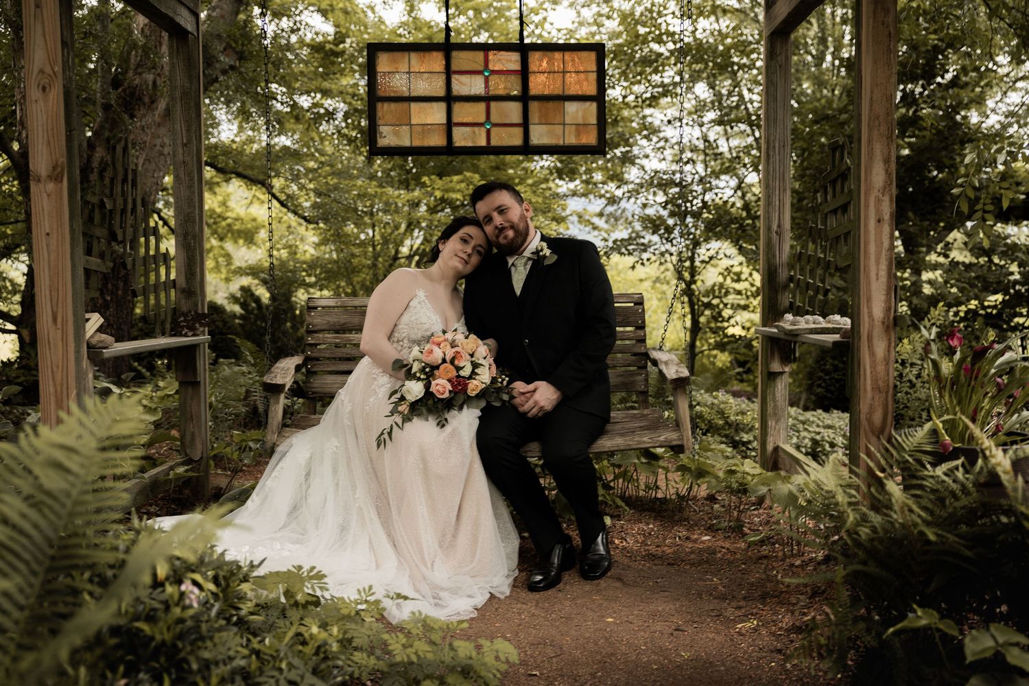 Luray VA micro wedding, Birdsong pleasure garden