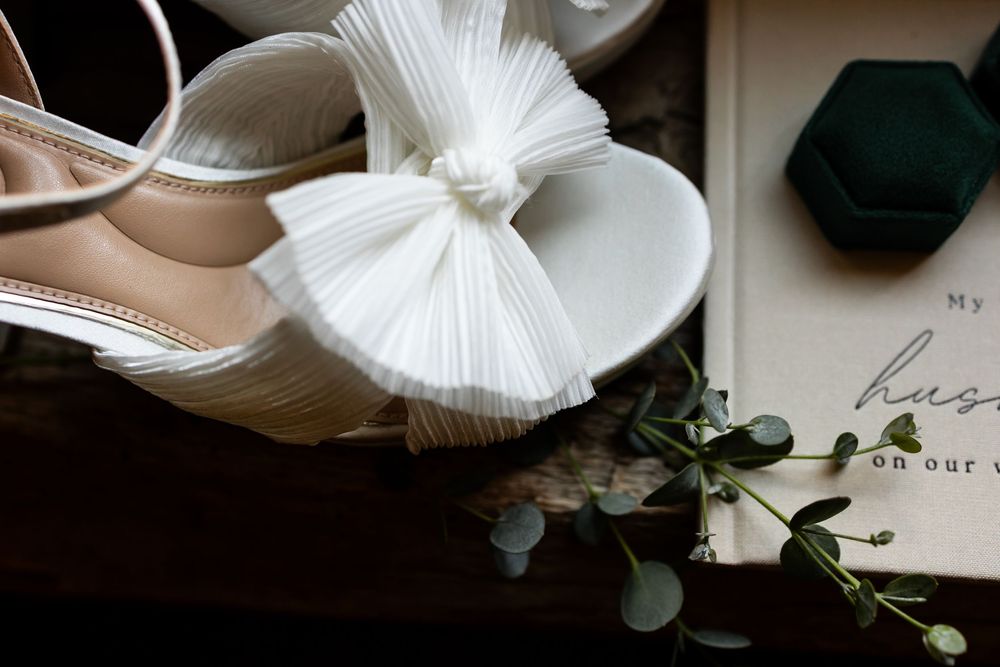 moody wedding photographer