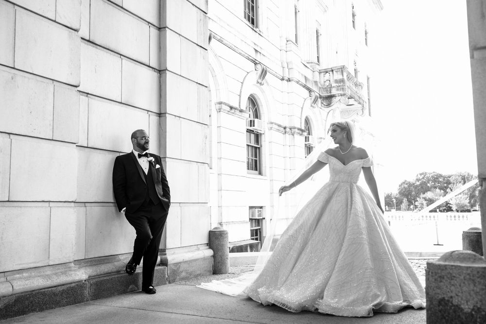 Rhode Island State House wedding venue. High-end documentary wedding photography and luxury heirloom albums in Providence, Rhode Island.