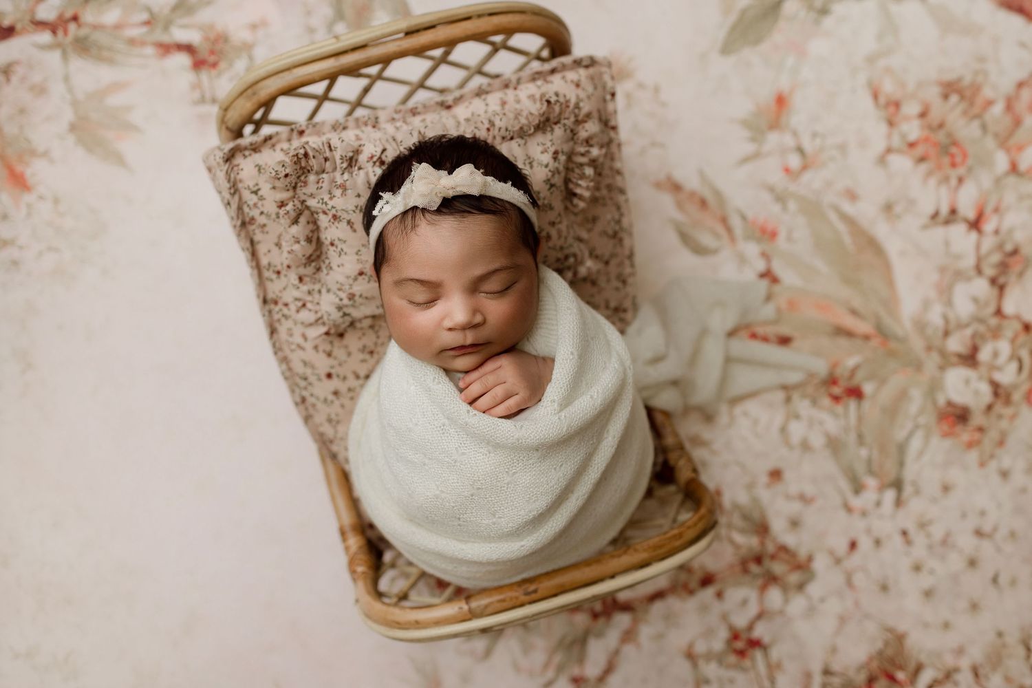 Hialeah FL newborn photography, baby photography Hialeah FL, maternity photographer near me Hialeah FL, milestone portraits Hialeah FL