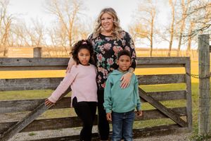 mama and her two kids enjoying the Motherwell homestead