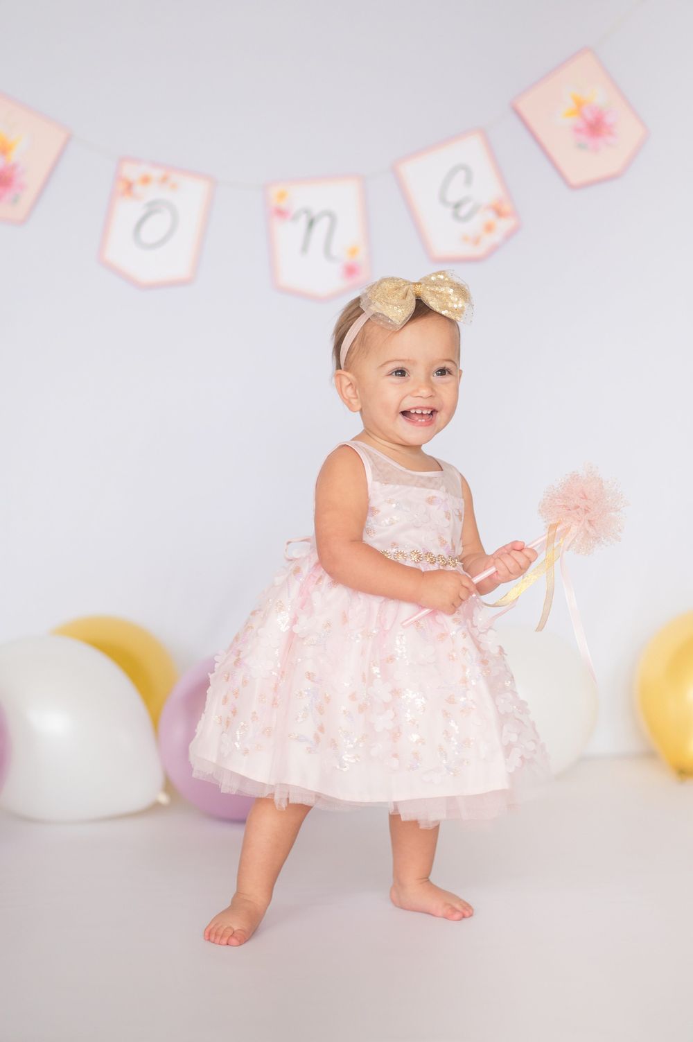 1st Birthday Studio Session with natural light by Bartlesville Photographer Kristi Bray