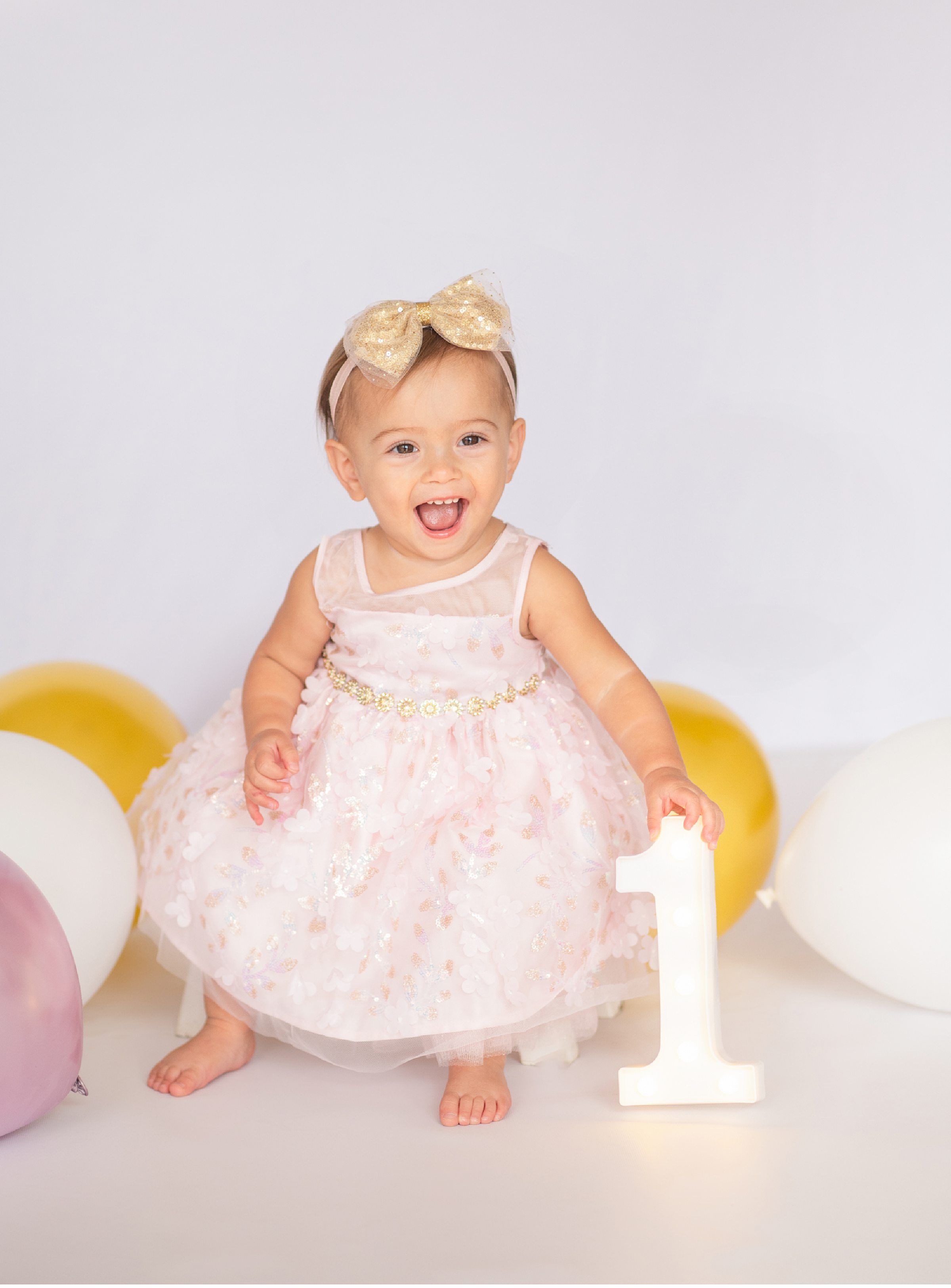 1st Birthday Studio Session with natural light by Bartlesville Photographer Kristi Bray