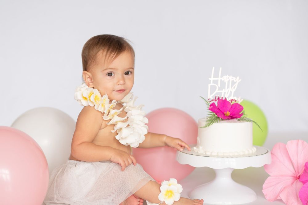 1st Birthday Studio Session with natural light by Bartlesville Photographer Kristi Bray