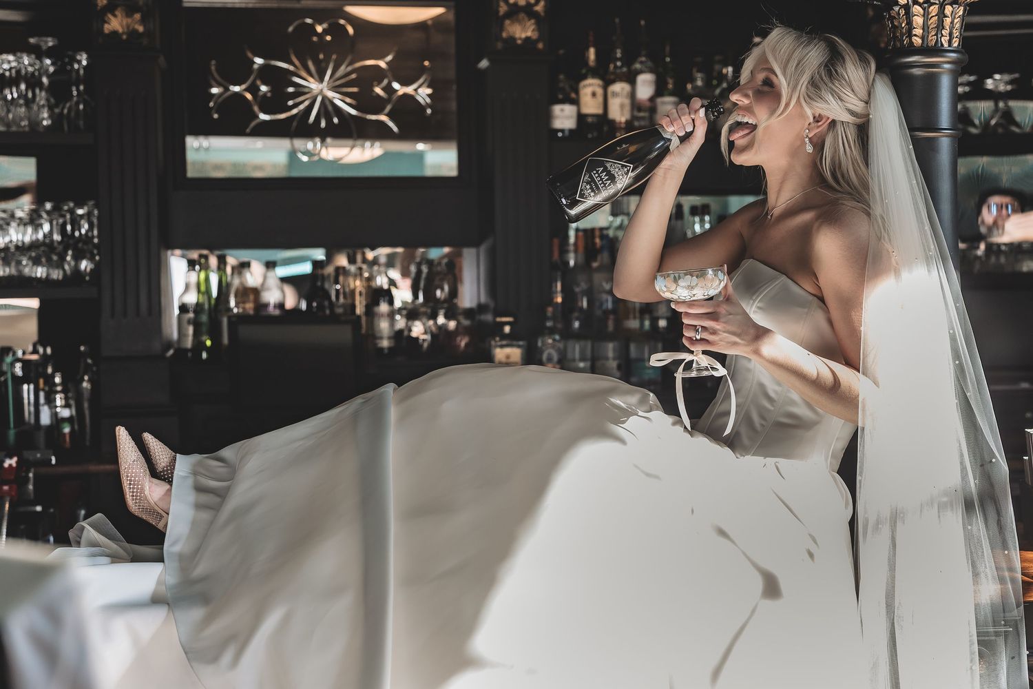 Fun, relaxed candid bride moment at Charlotte House.