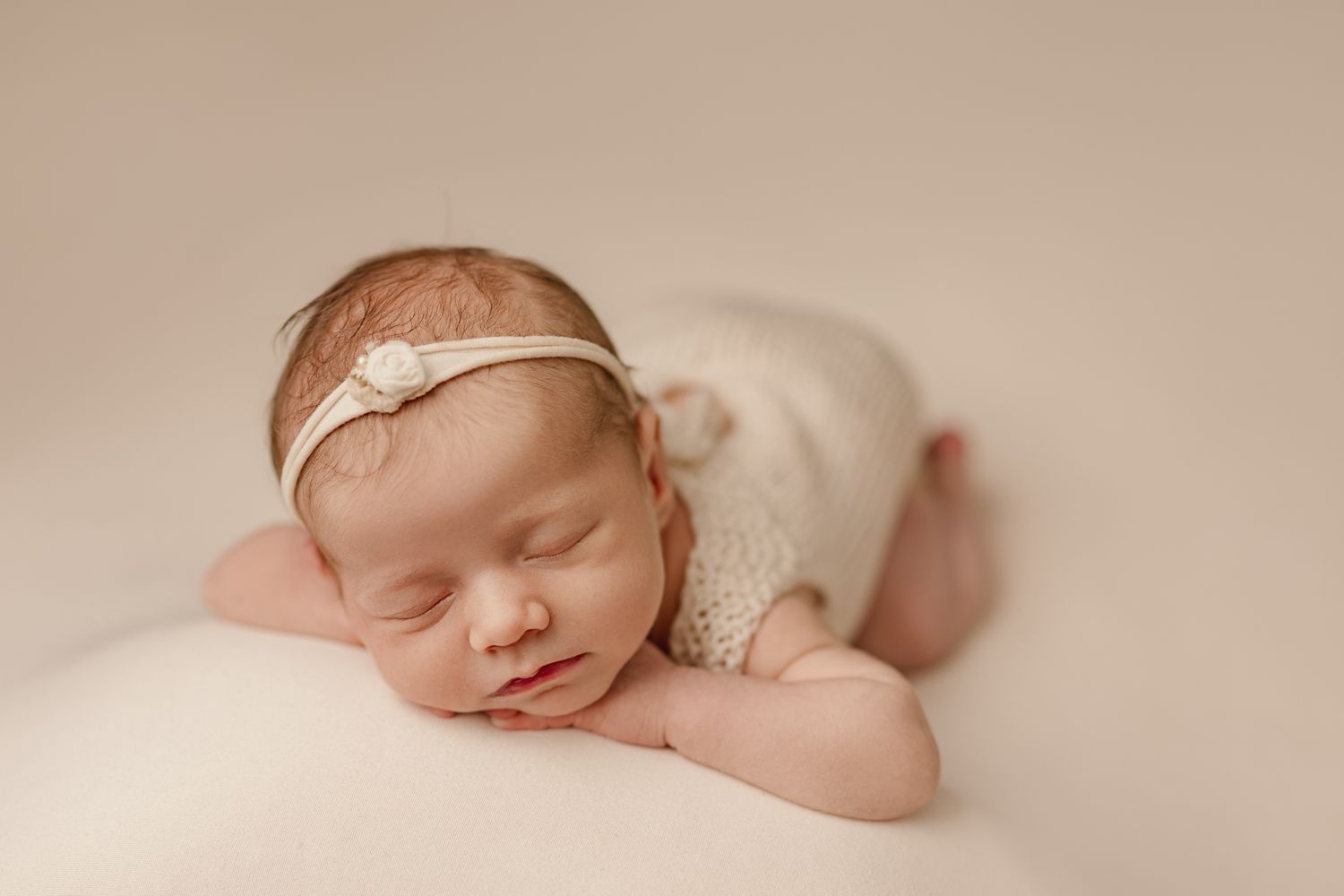 Newborn photographer in Wellington and Porirua