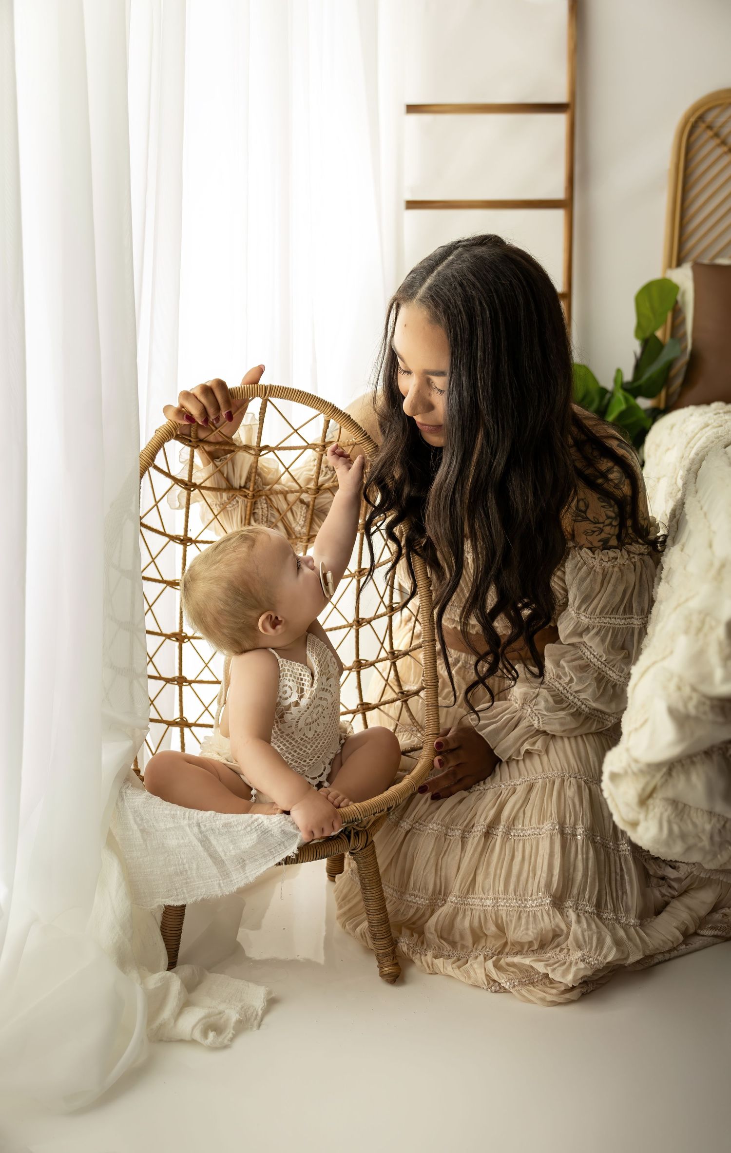 maternity Photographer
newborn photography Kentucky Photographer
Richmond Kentucky 
Lexington kentucky cake smash newborn