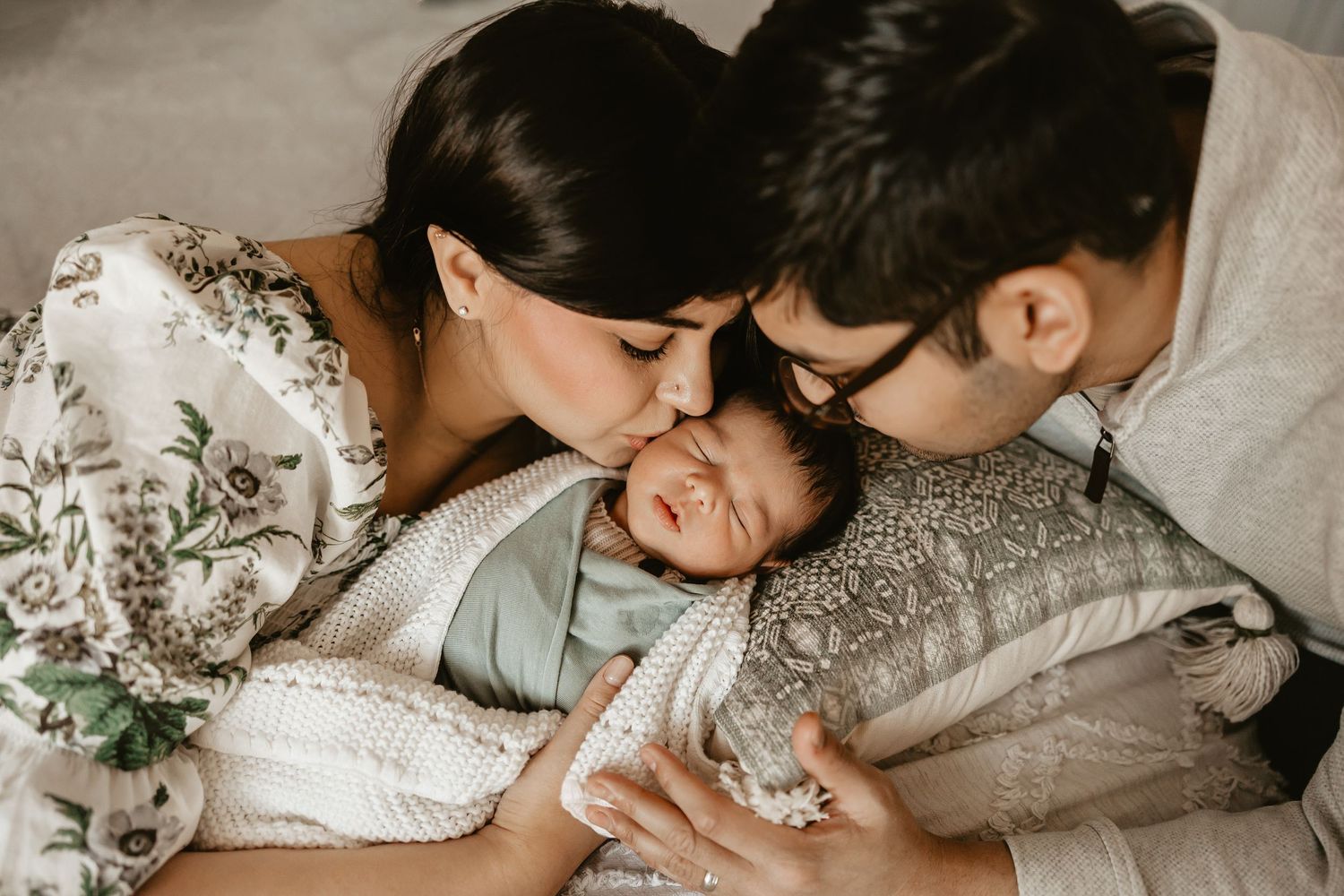 Oahu Hawaii Newborn Photographer