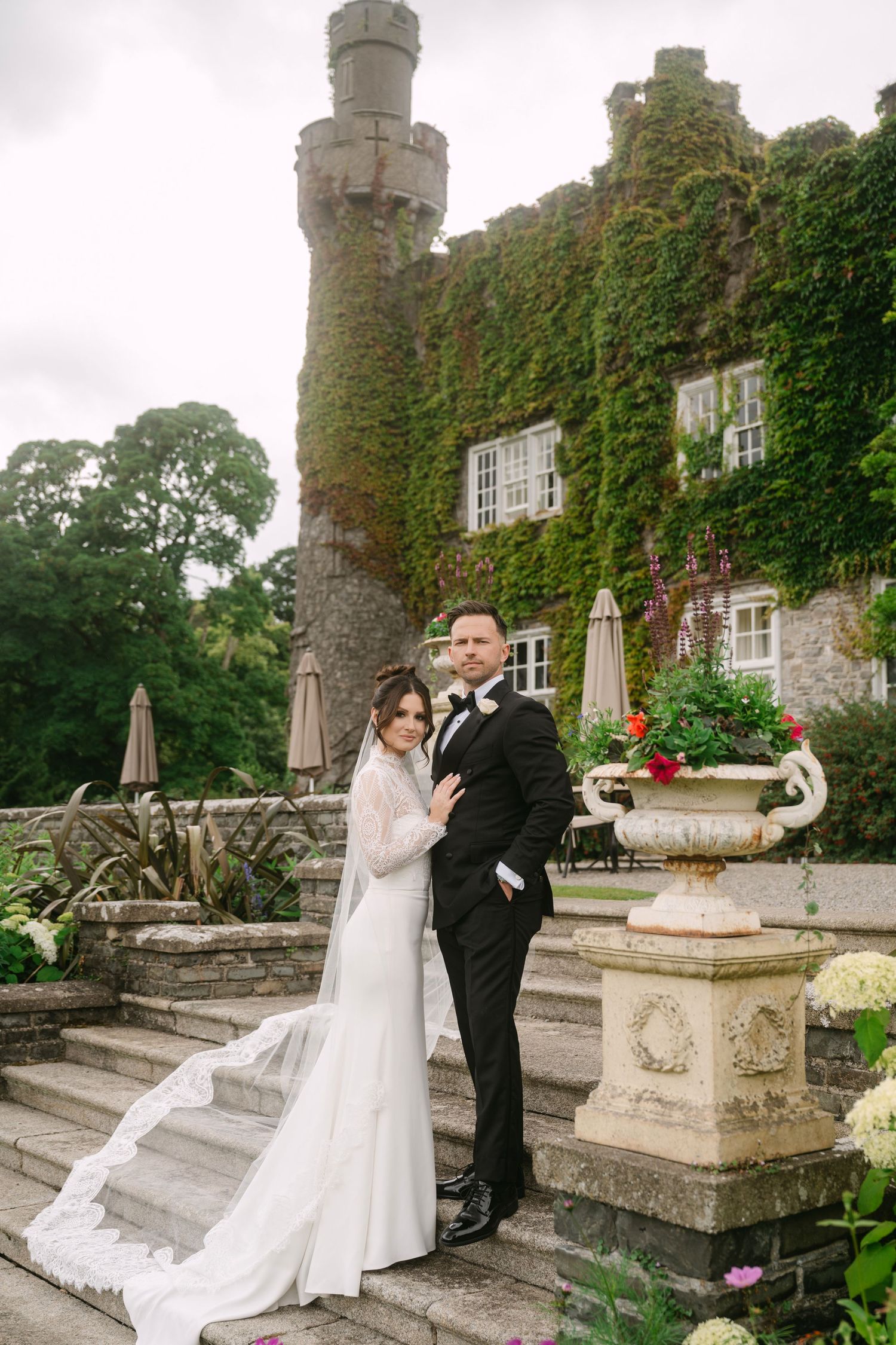 Paris elopement packages in Paris with the best Paris wedding photographer in France - castle weddings