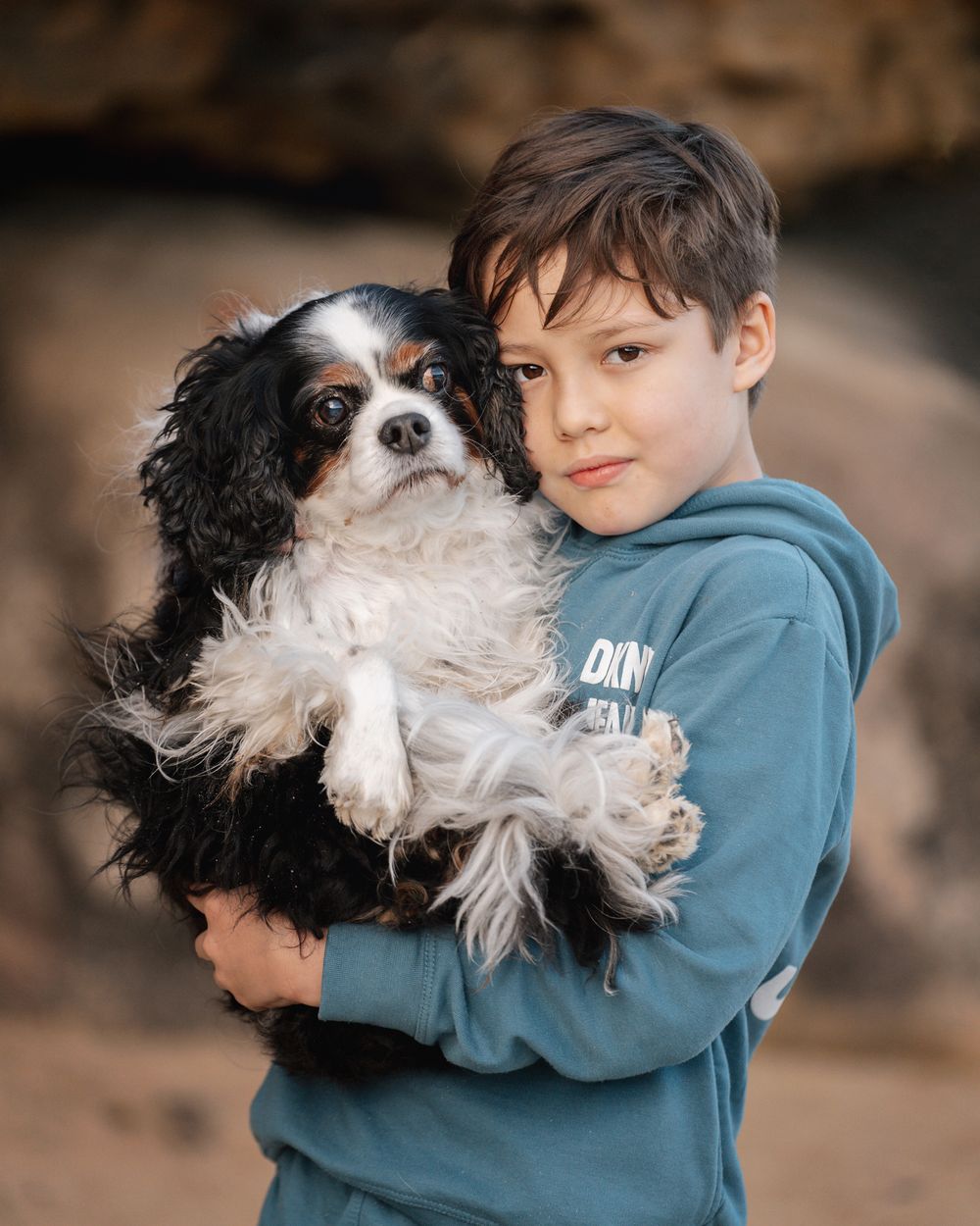 boy-and-his-dog-during-a-family-photoshoot-in-mosman