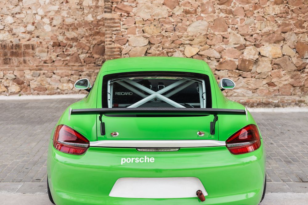 Fotografía de Porsche en Barcelona. Imágenes que destacan historia, diseño y valor de vehículos únicos.