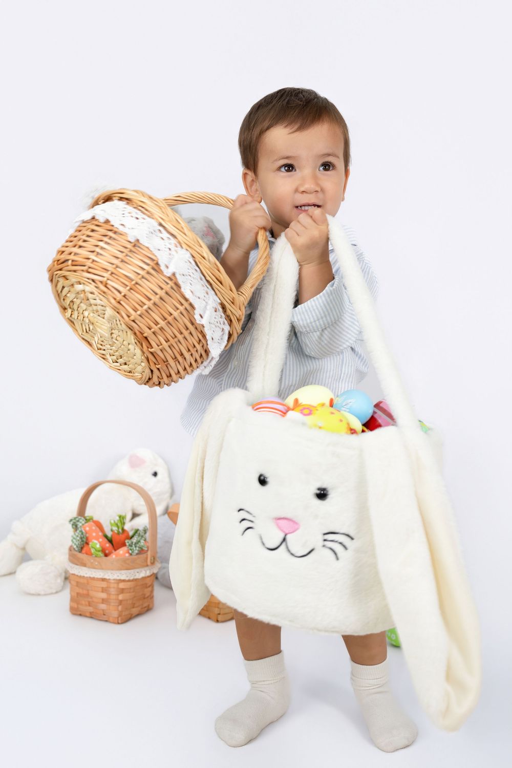 Stress-free Easter portraits in minutes! Affordable quick mini sessions with creative themes, perfect for busy families and smiling kids.