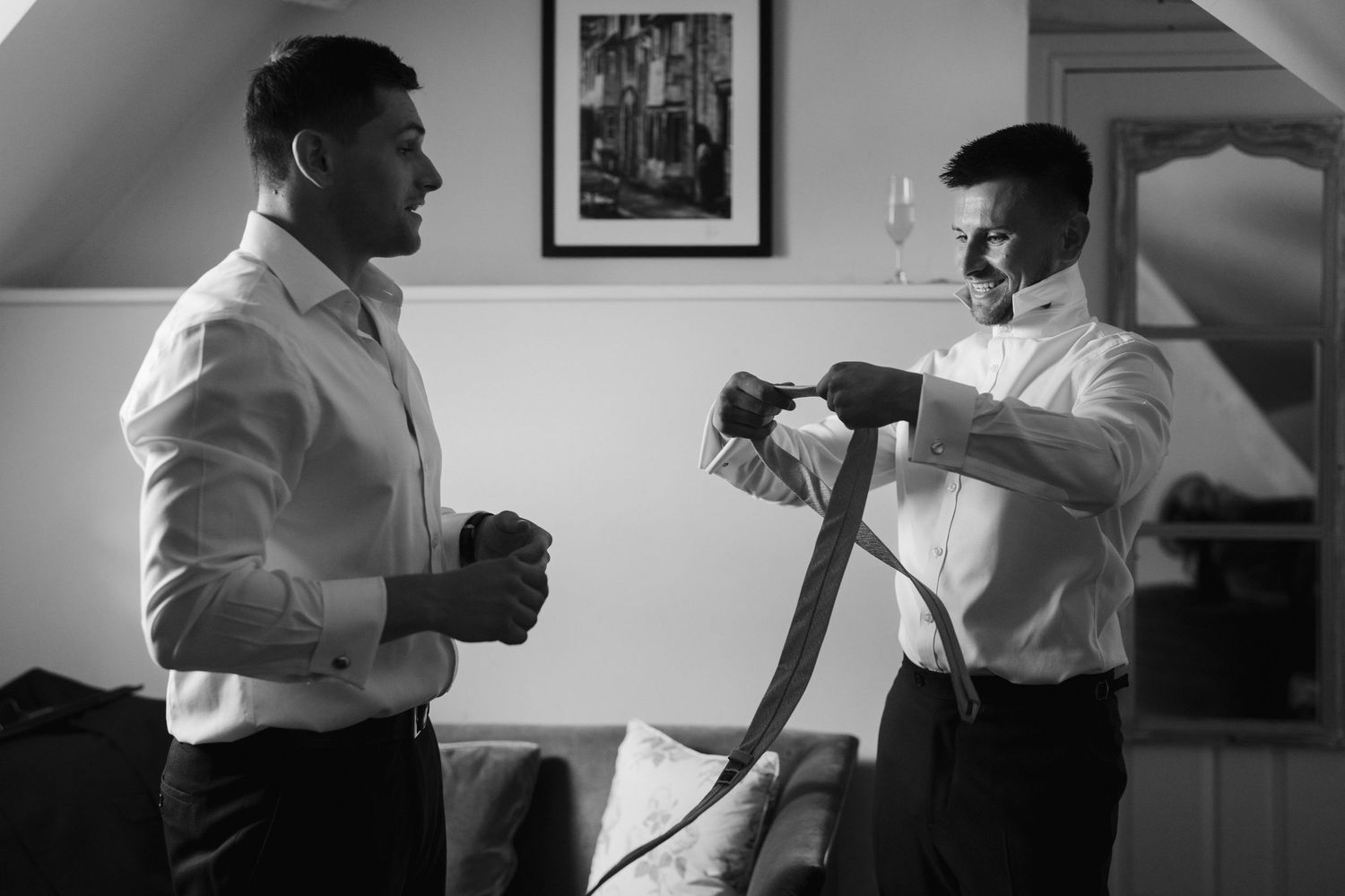 groom and groomsmen getting ready at the new inn cirencester