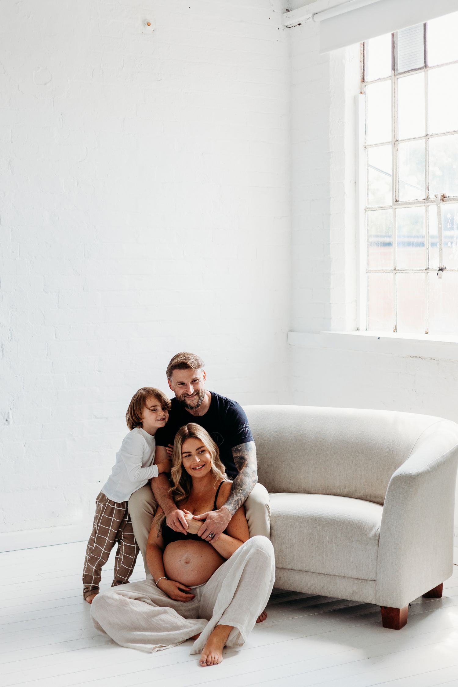 Nottingham maternity and newborn photographer capturing authentic family portraits in Mapperley studio with timeless style.