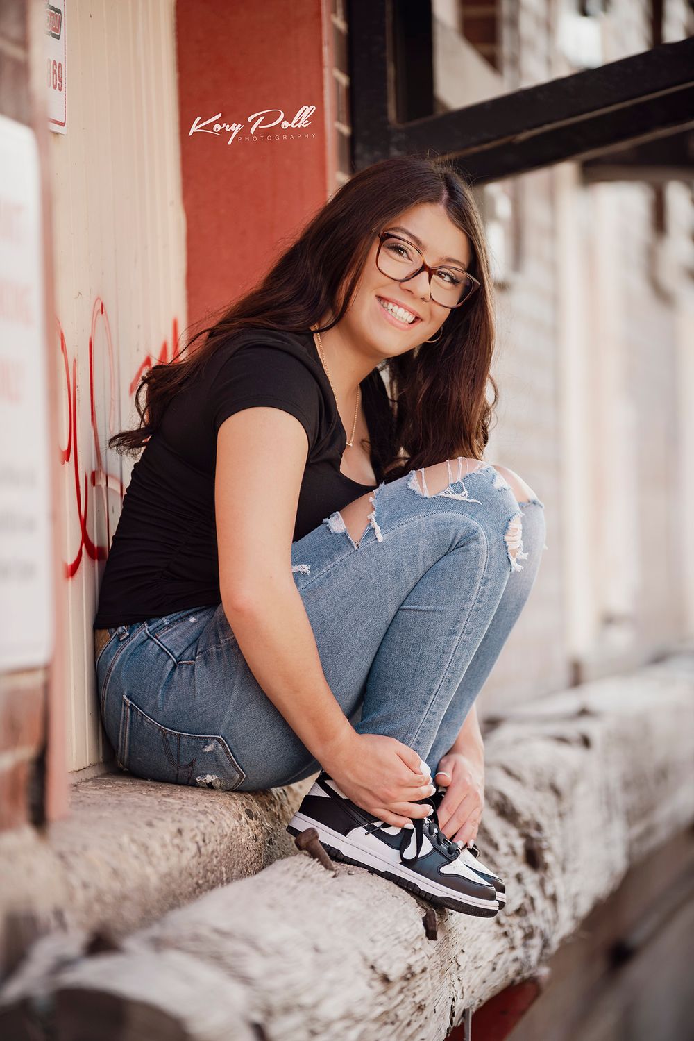 wauke senior photos, senior photos downtown des moines, Iowa Senior portrait photographer, Des Moines Senior Portrait Photographer
