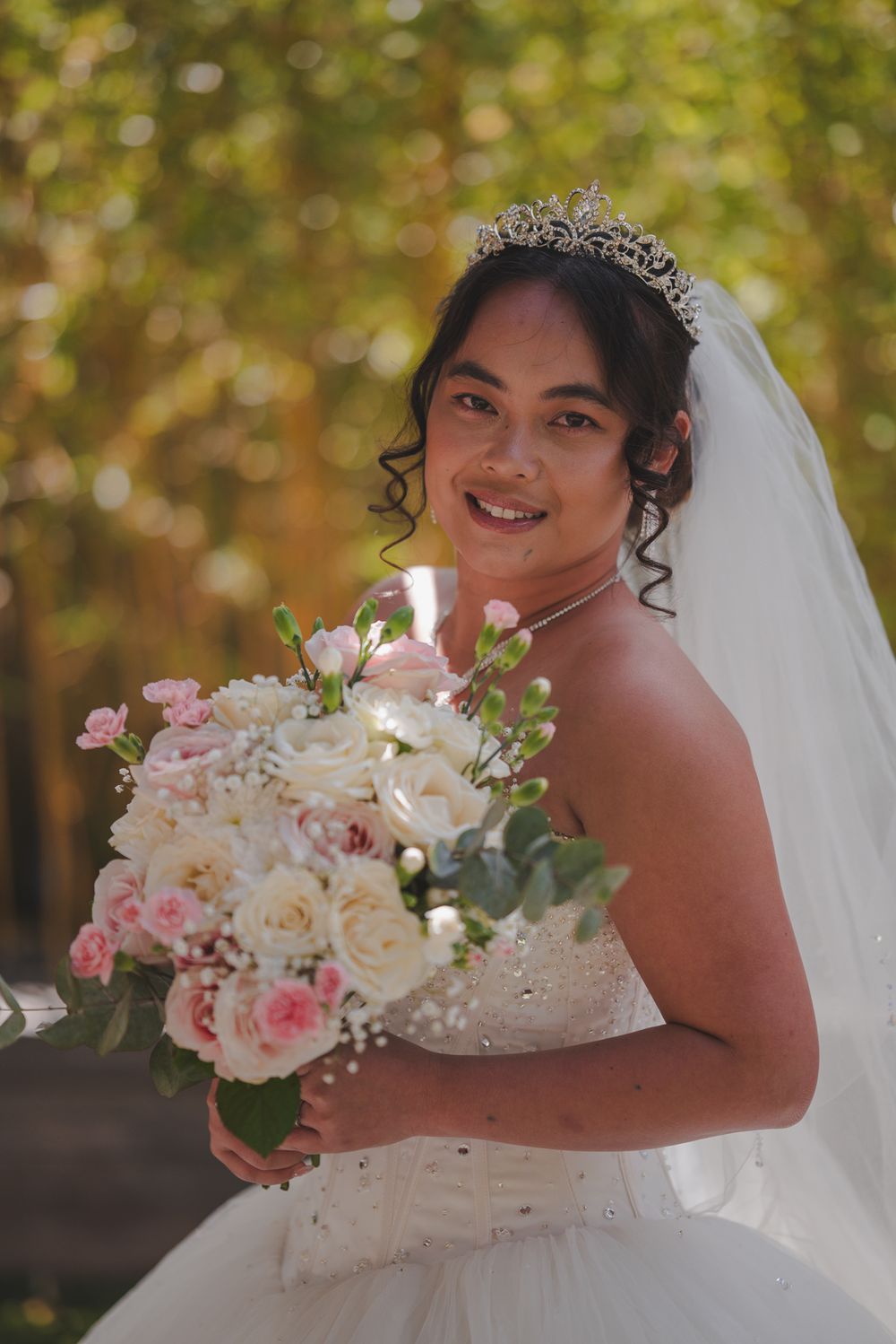 Candid and natural wedding photography in Dorset, capturing fun, relaxed moments and timeless memories across Poole and Bournemouth.