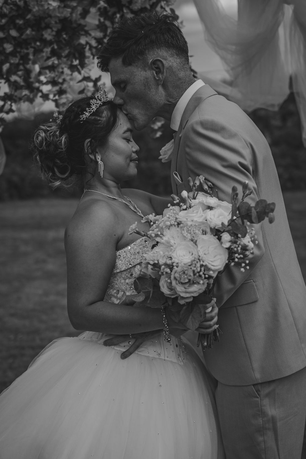 Candid and natural wedding photography in Dorset, capturing fun, relaxed moments and timeless memories across Poole and Bournemouth.
