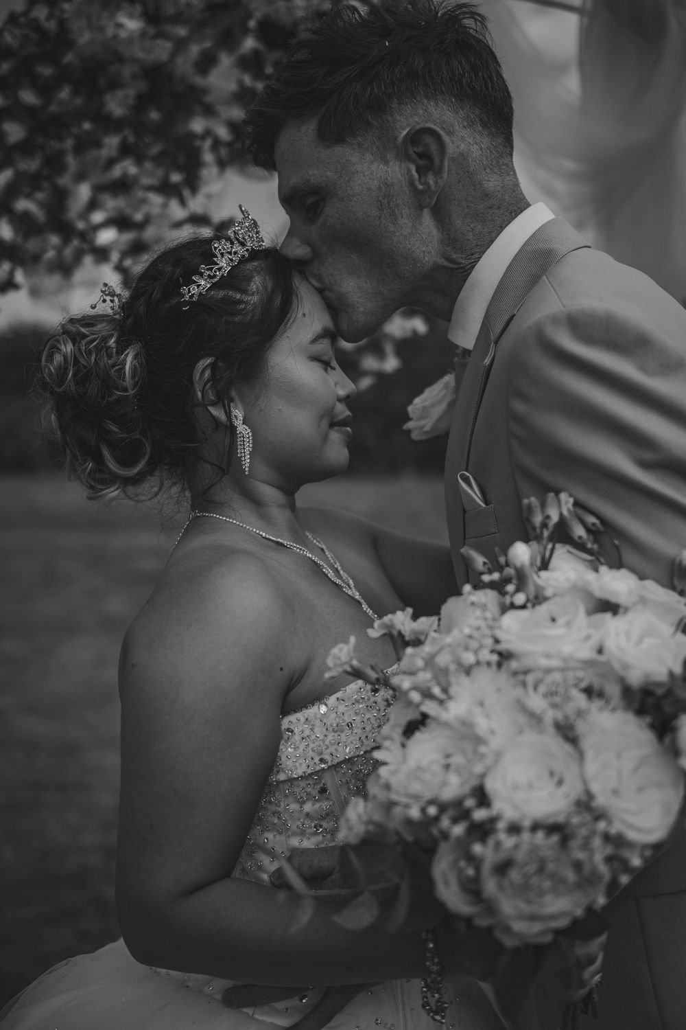 Candid and natural wedding photography in Dorset, capturing fun, relaxed moments and timeless memories across Poole and Bournemouth.