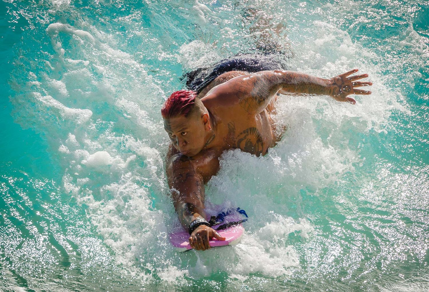 Hawaii, Oahu, Sandy Beach, Wave surfing, Bellyboarding, Shorebreak, Bodyboarding, Bodysurfing