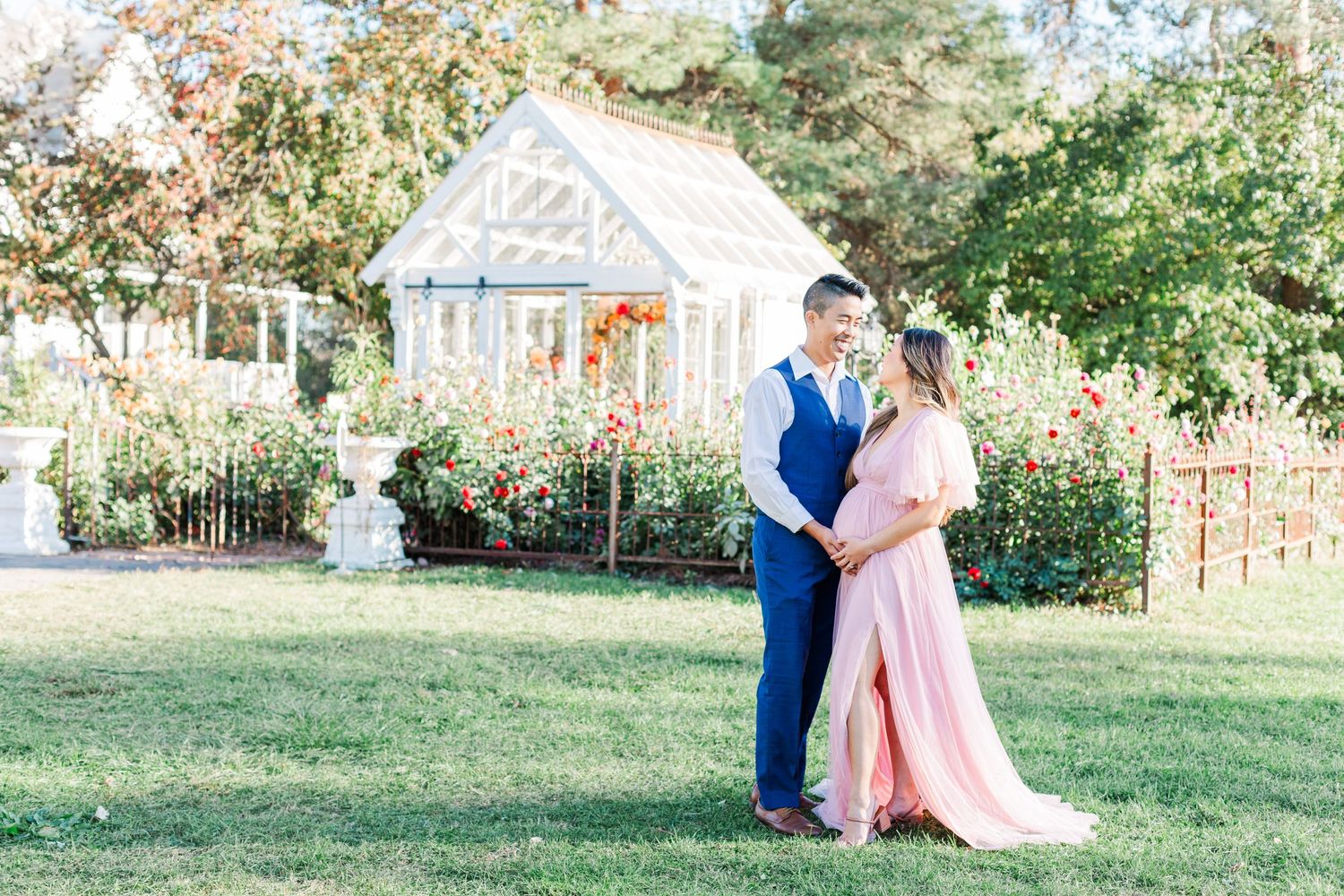 Maternity session at Sharp Farm