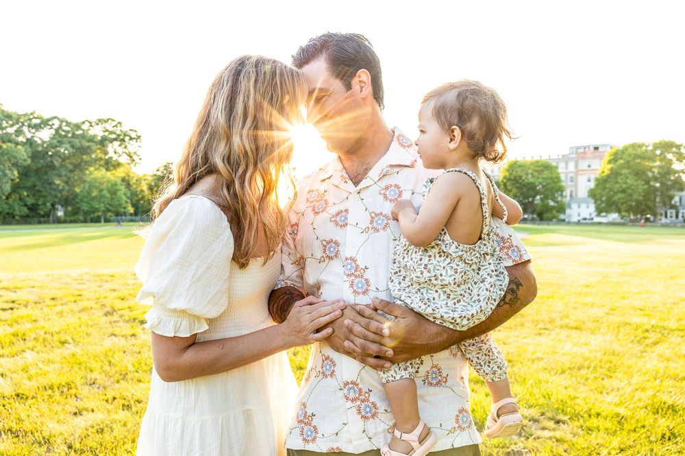 golden hour, sunlight, family, family photo session, family photos, family posing ideas, mom dad and baby, baby photos, outdoor session, kid