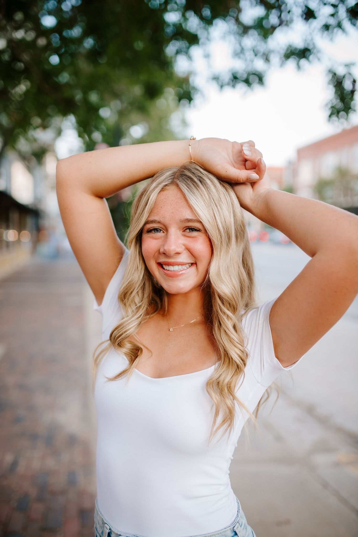 Senior pictures in downtown Wichita Kansas by Photographer Jessica Nadine Photography