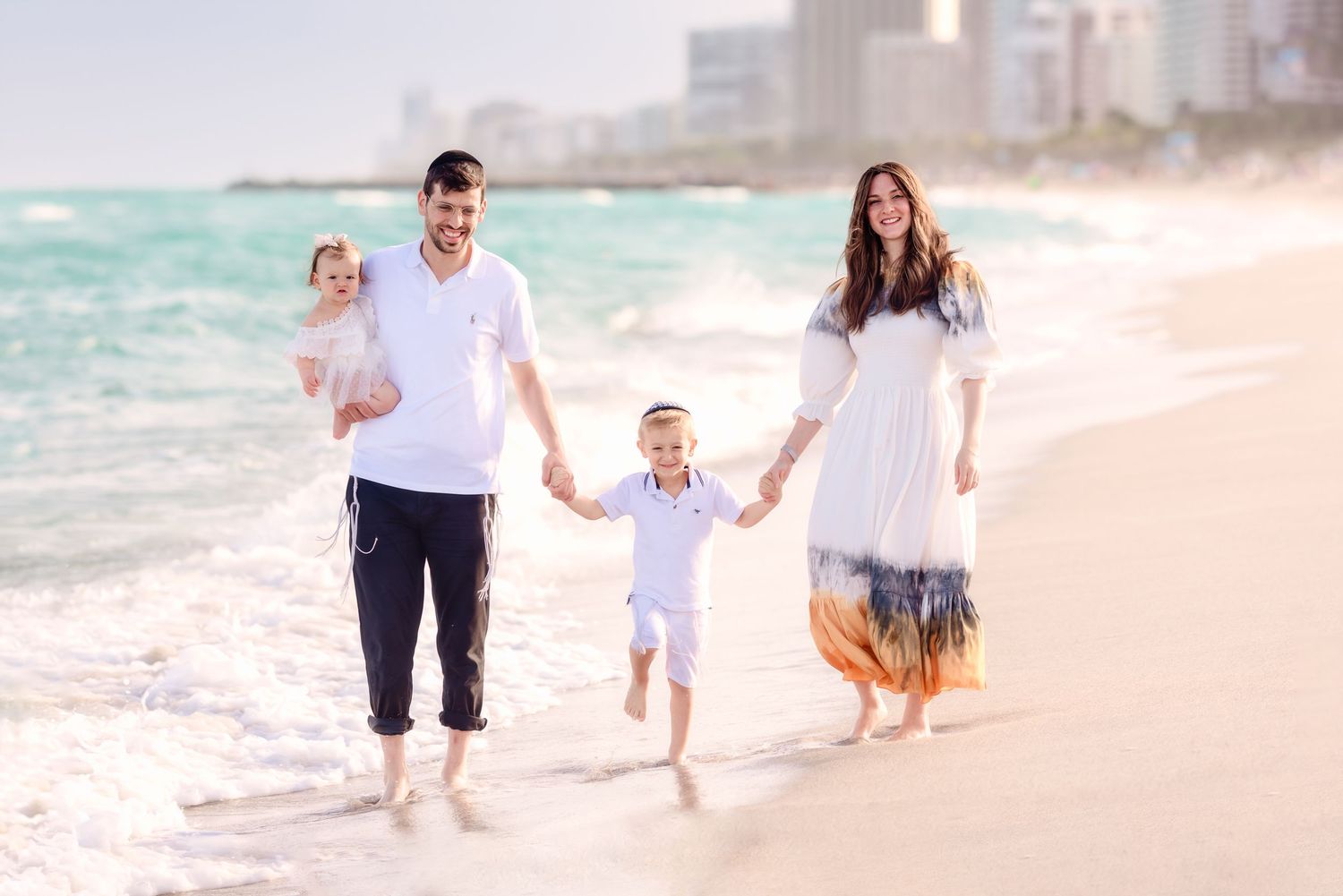 best Hollywood FL family photographer, get family pics taken Hollywood FL family portraits, Hollywood FL family photography