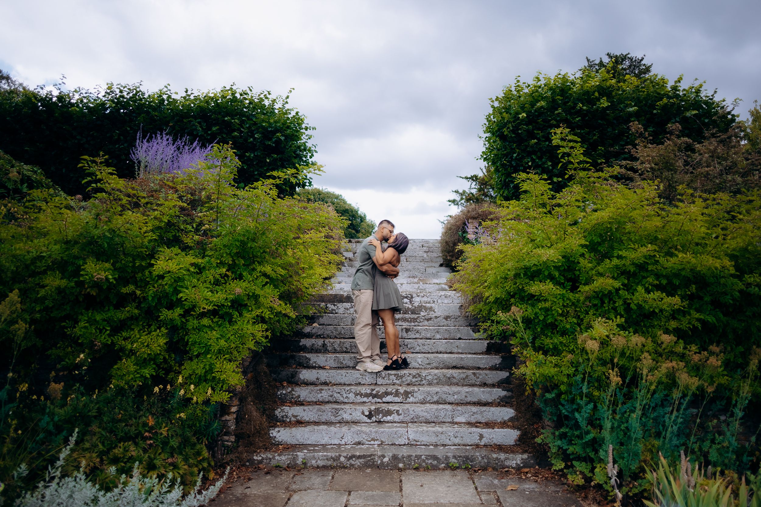 engagement photos in the Cotswolds countryside.