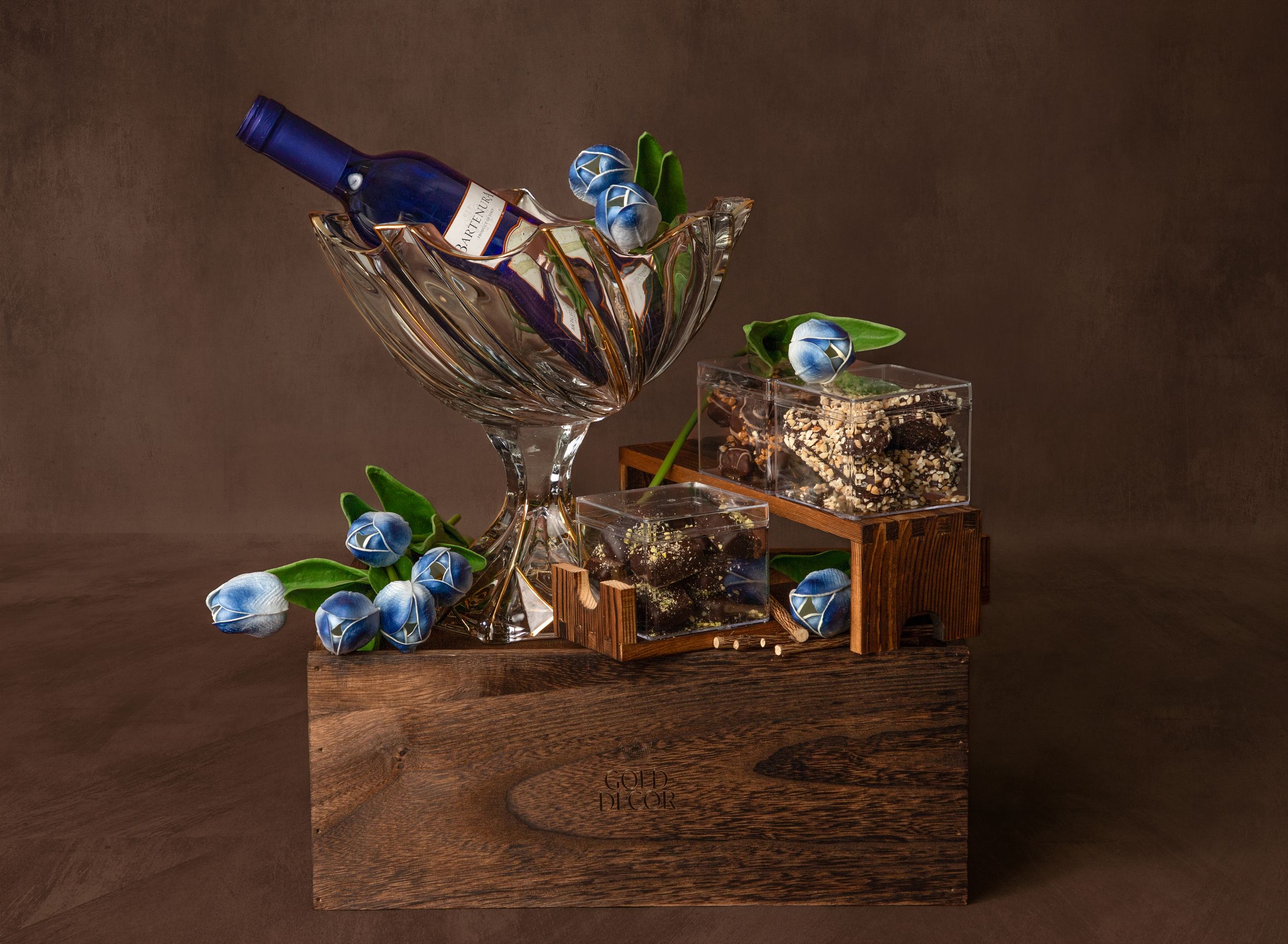commercial photo of an arrangement.