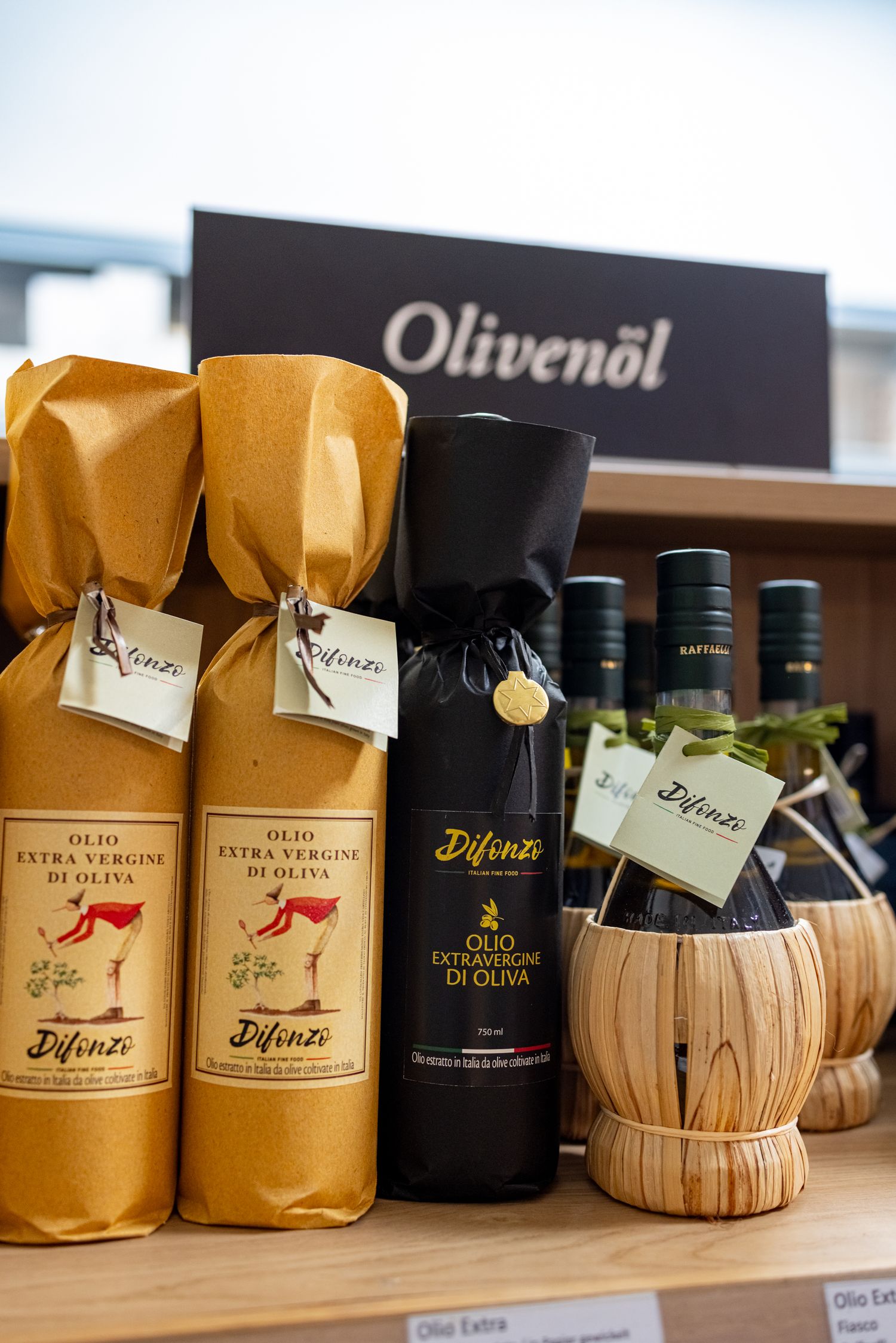 Difonzo Eat & Market
Krendelstr. 26 
Isernhagen / Altwarmbüchen
Olive oil 
Olivenöl
Difonzo Italian Fine Food