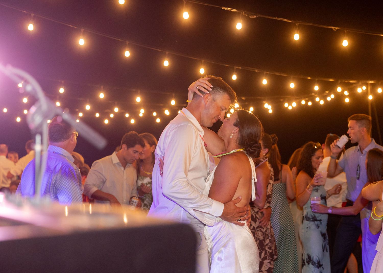 Virginia Beach wedding photography, beach wedding photos, candid wedding photography Virginia, Paper + Gold Weddings Richmond